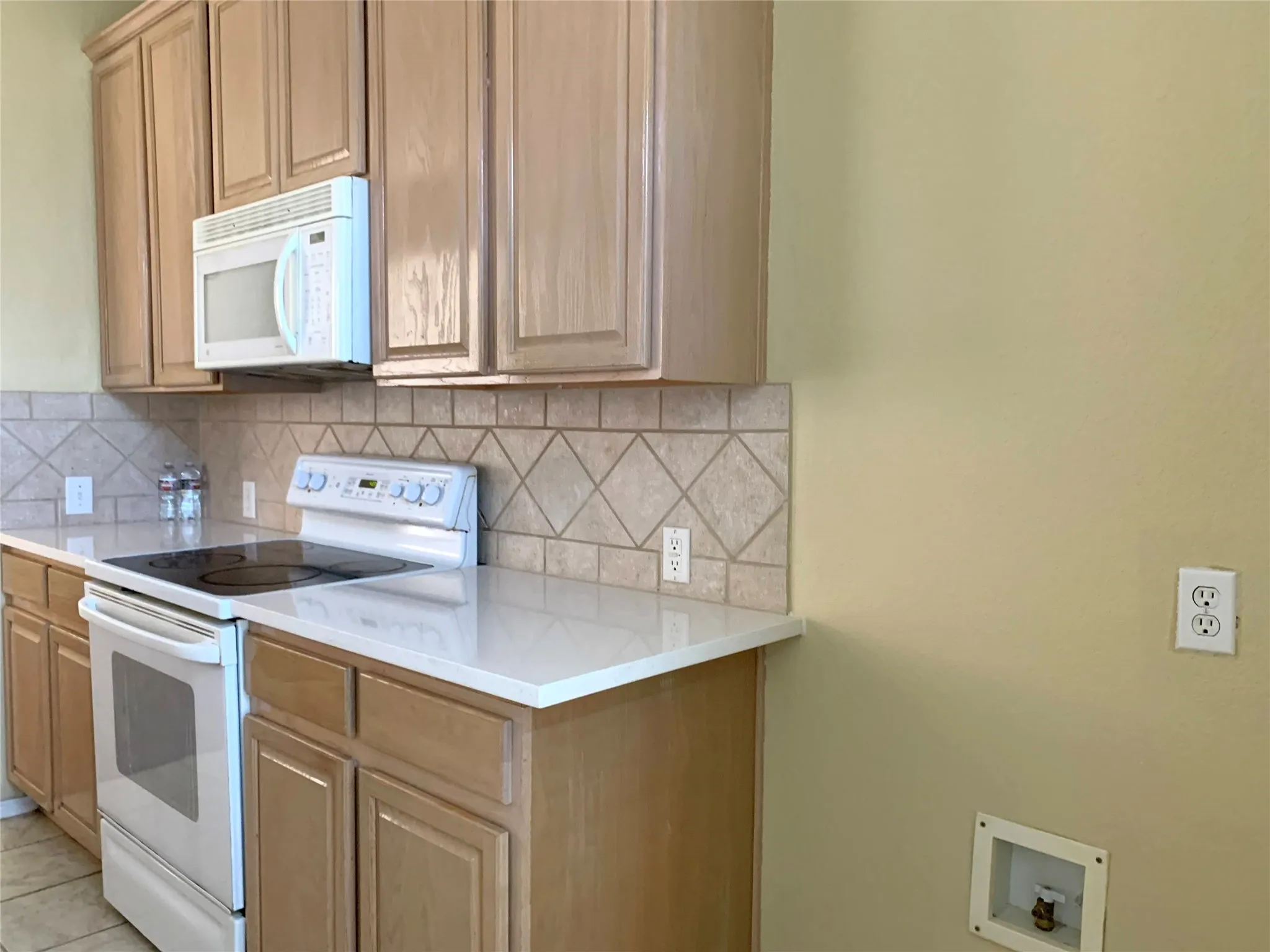 Duplex For Rent in Collin County , 11406 Fountainbridge Drive, Frisco, Texas 75035, 4 Bedroom, 3 Bathroom, 2 Garage spaces, 1,901 Sqft, built in 2002, mls#21395715, Real Estate Agent in Frisco, Homes For Rent in Collin county, Homes For Rent in Frisco, Realtor in Frisco Texas, Real Estate Brokerage Independent Realty Texas, Luminita Cordes Realtor