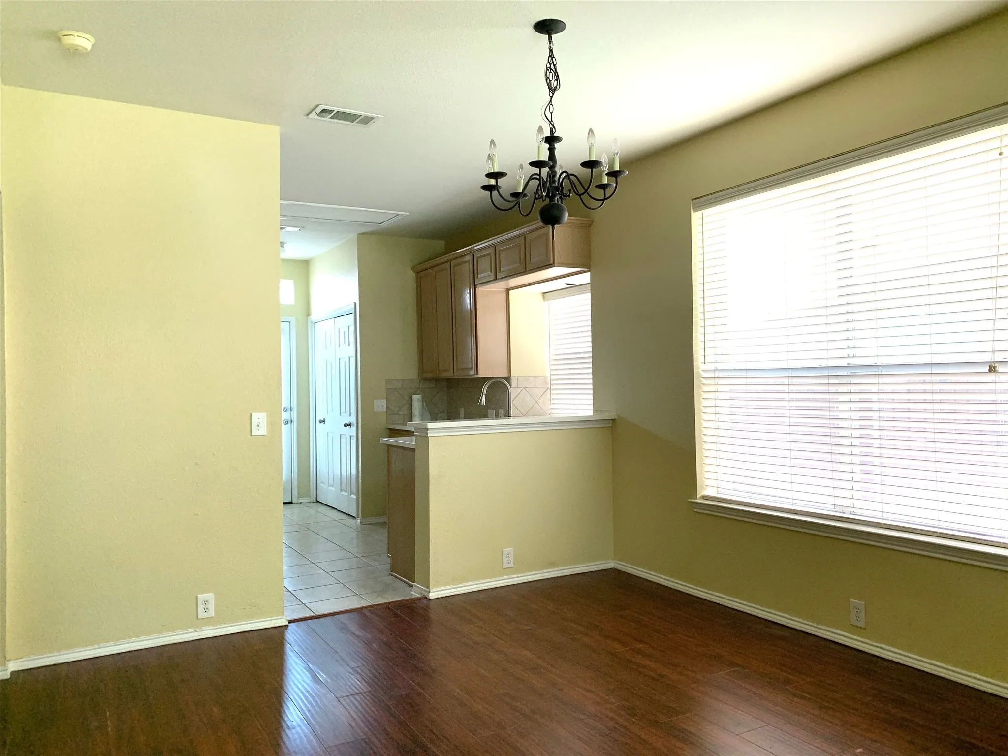Duplex For Rent in Collin County , 11406 Fountainbridge Drive, Frisco, Texas 75035, 4 Bedroom, 3 Bathroom, 2 Garage spaces, 1,901 Sqft, built in 2002, mls#21395715, Real Estate Agent in Frisco, Homes For Rent in Collin county, Homes For Rent in Frisco, Realtor in Frisco Texas, Real Estate Brokerage Independent Realty Texas, Luminita Cordes Realtor