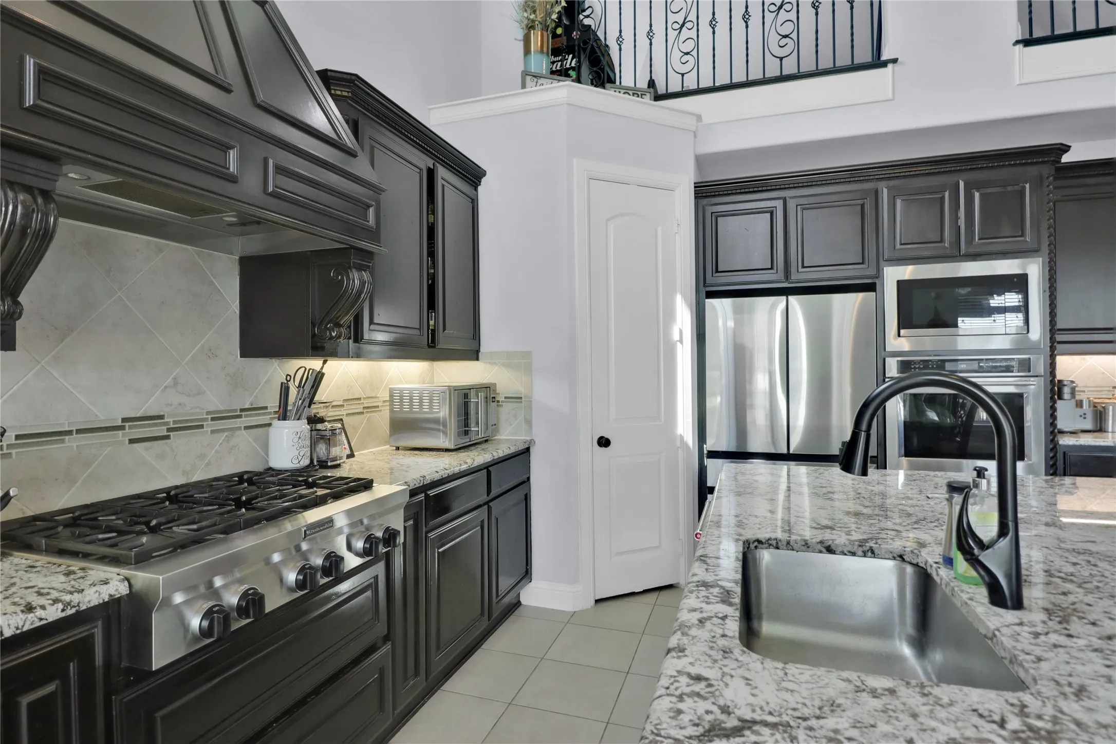 The family chef will love the kitchen space!