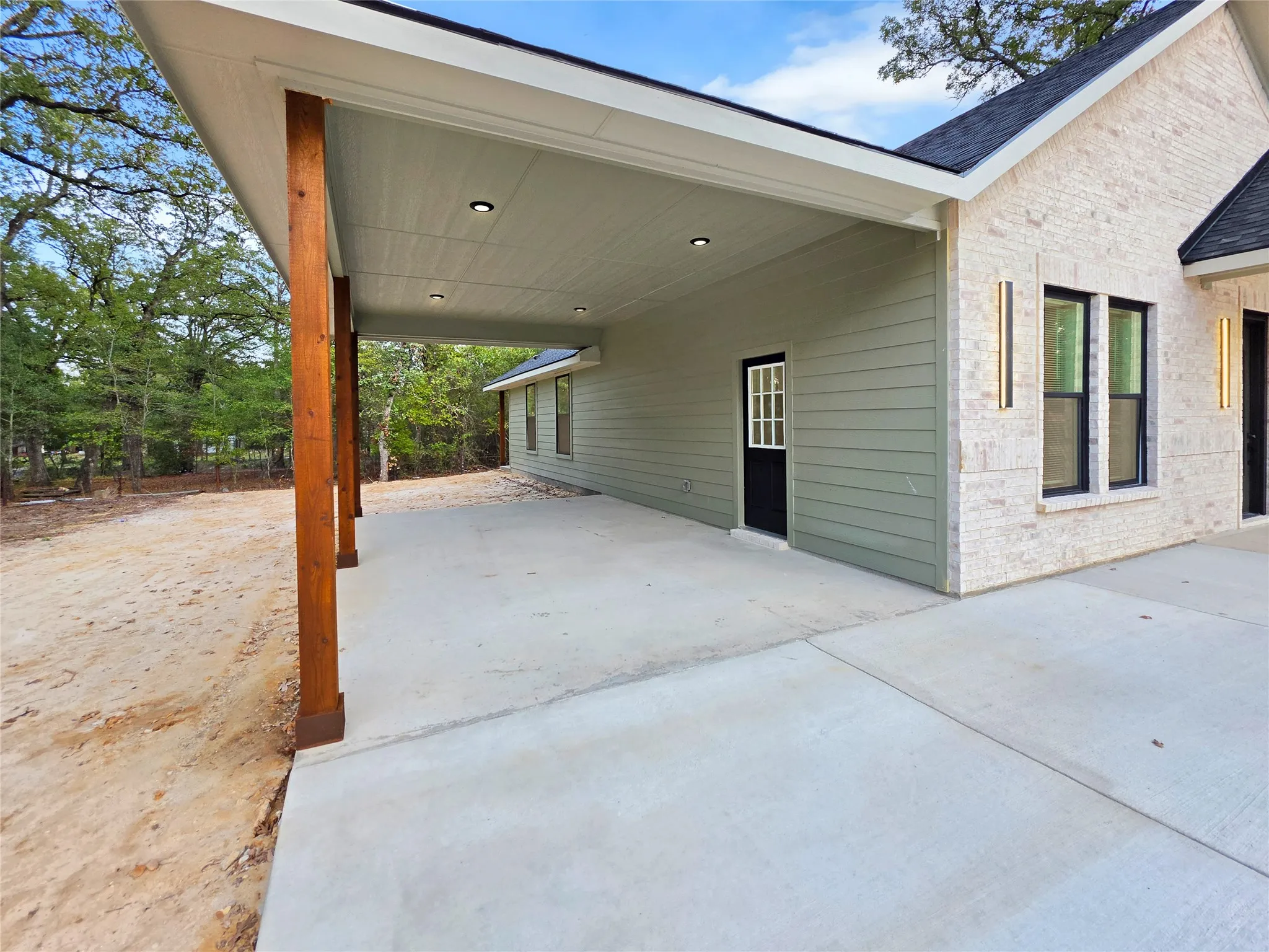 Single Family Residence For Sale in Henderson County , 4924 Boca Chica, Malakoff, Texas 75148, 3 Bedroom, 2 Bathroom, Garage spaces, 1,550 Sqft, built in 2026, mls#21395720, Real Estate Agent in Malakoff, Homes For Sale in Henderson county, Homes For Sale in Malakoff, Realtor in Malakoff Texas, Real Estate Brokerage Independent Realty Texas, Luminita Cordes Realtor
