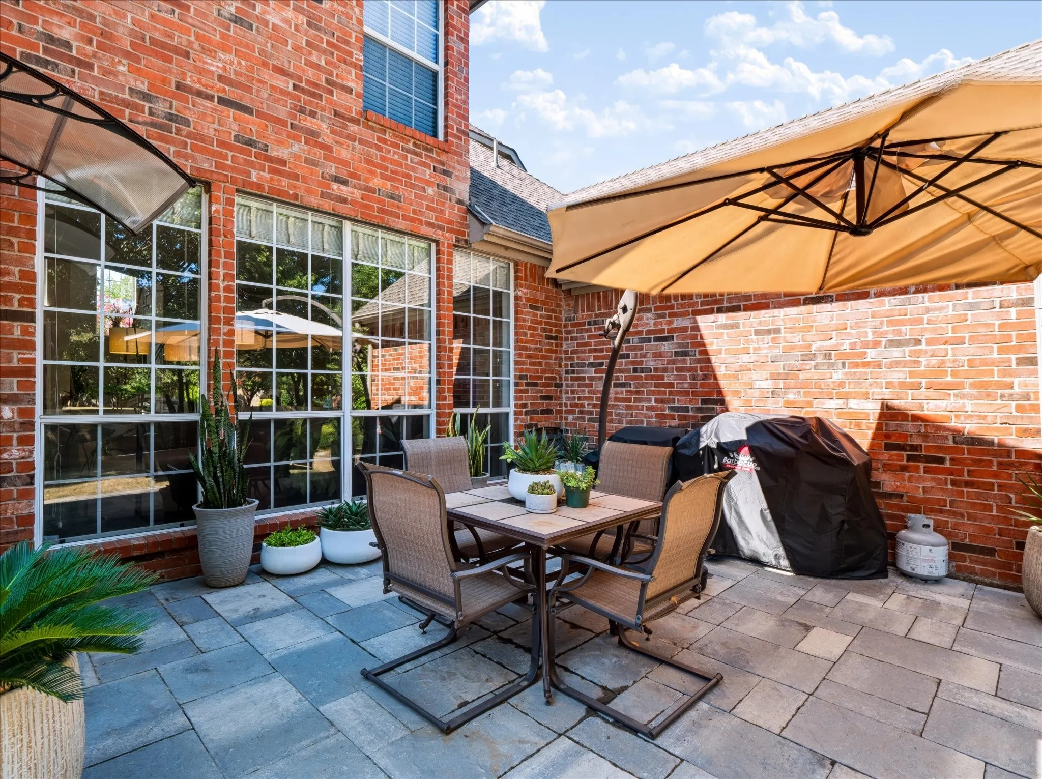 Single Family Residence For Sale in Denton County , 3600 Gaitland Circle, Flower Mound, Texas 75022, 4 Bedroom, 3 Bathroom, 2 Garage spaces, 2,883 Sqft, built in 1996, mls#21394651, Real Estate Agent in Flower Mound, Homes For Sale in Denton county, Homes For Sale in Flower Mound, Realtor in Flower Mound Texas, Real Estate Brokerage Independent Realty Texas, Luminita Cordes Realtor