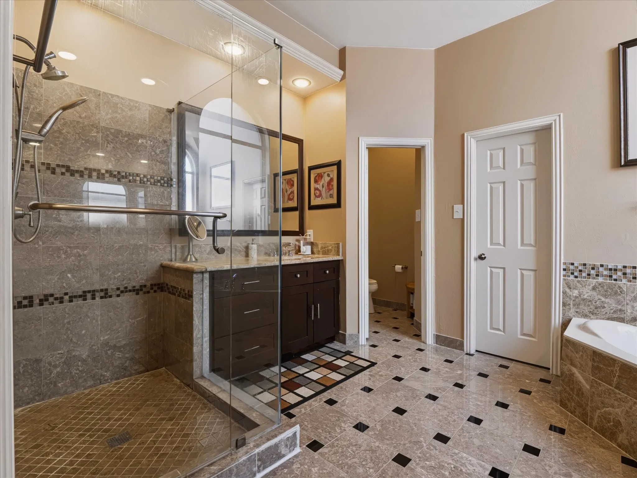 Single Family Residence For Sale in Denton County , 3600 Gaitland Circle, Flower Mound, Texas 75022, 4 Bedroom, 3 Bathroom, 2 Garage spaces, 2,883 Sqft, built in 1996, mls#21394651, Real Estate Agent in Flower Mound, Homes For Sale in Denton county, Homes For Sale in Flower Mound, Realtor in Flower Mound Texas, Real Estate Brokerage Independent Realty Texas, Luminita Cordes Realtor