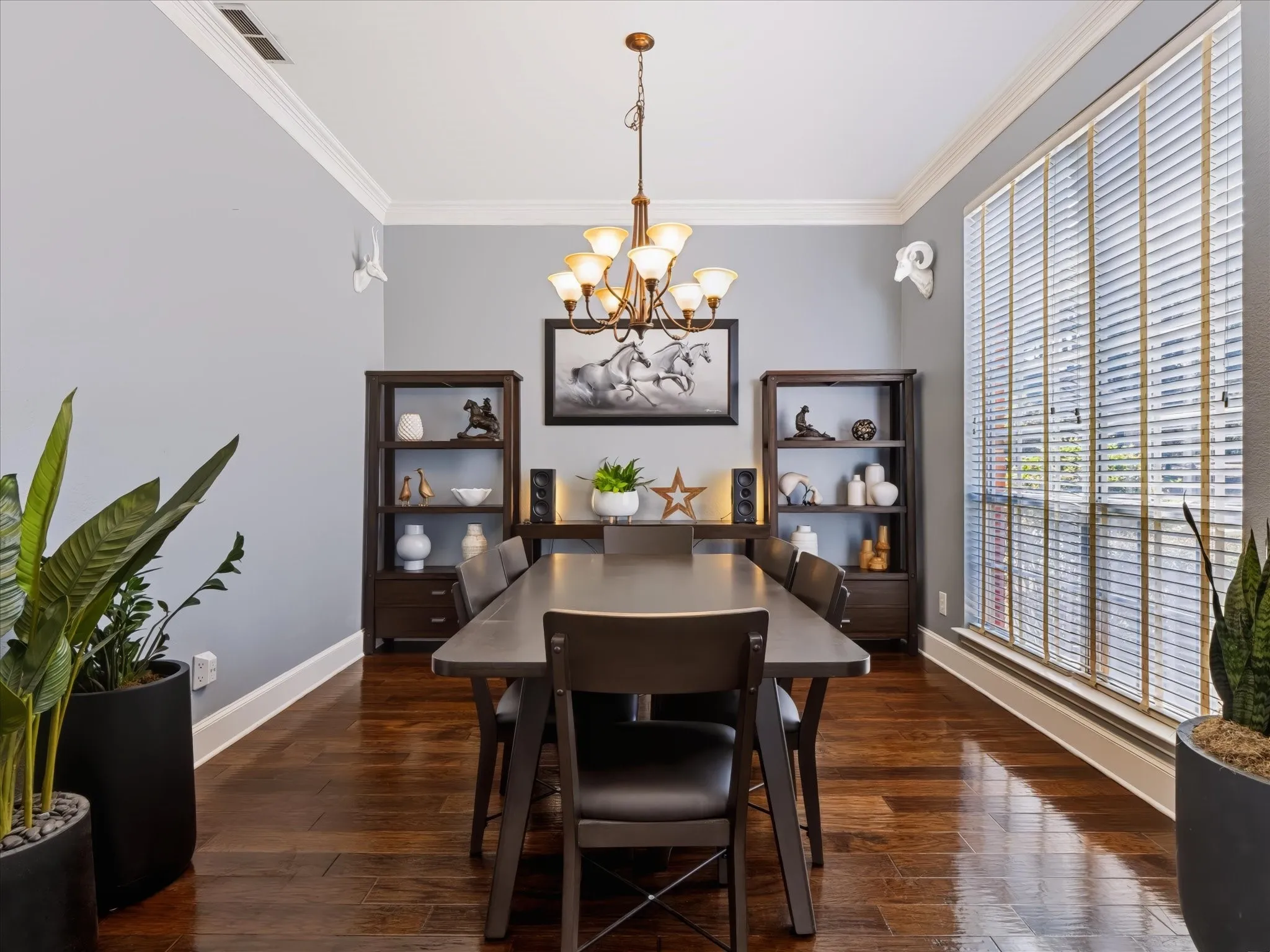 Single Family Residence For Sale in Denton County , 3600 Gaitland Circle, Flower Mound, Texas 75022, 4 Bedroom, 3 Bathroom, 2 Garage spaces, 2,883 Sqft, built in 1996, mls#21394651, Real Estate Agent in Flower Mound, Homes For Sale in Denton county, Homes For Sale in Flower Mound, Realtor in Flower Mound Texas, Real Estate Brokerage Independent Realty Texas, Luminita Cordes Realtor