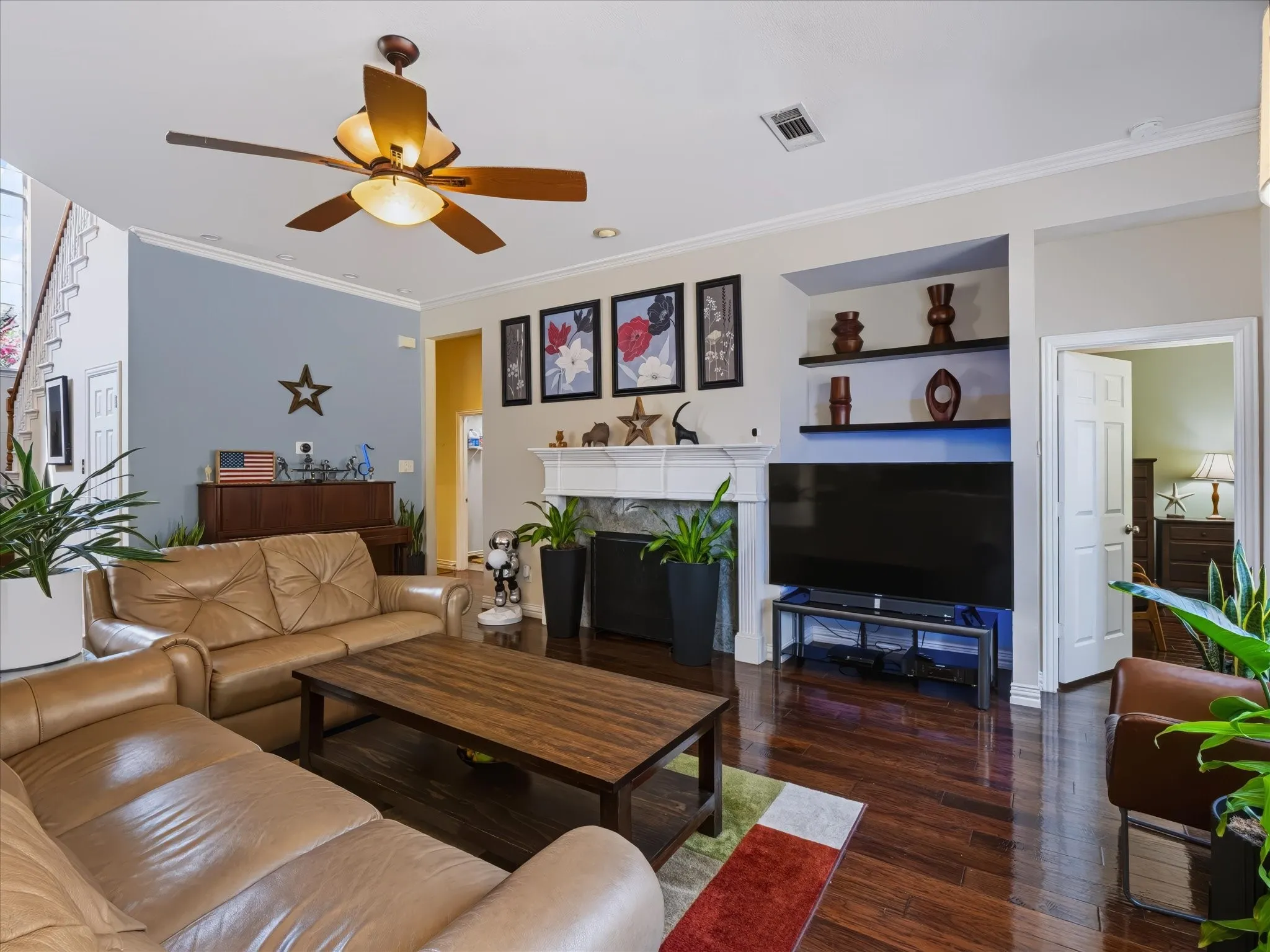 Single Family Residence For Sale in Denton County , 3600 Gaitland Circle, Flower Mound, Texas 75022, 4 Bedroom, 3 Bathroom, 2 Garage spaces, 2,883 Sqft, built in 1996, mls#21394651, Real Estate Agent in Flower Mound, Homes For Sale in Denton county, Homes For Sale in Flower Mound, Realtor in Flower Mound Texas, Real Estate Brokerage Independent Realty Texas, Luminita Cordes Realtor