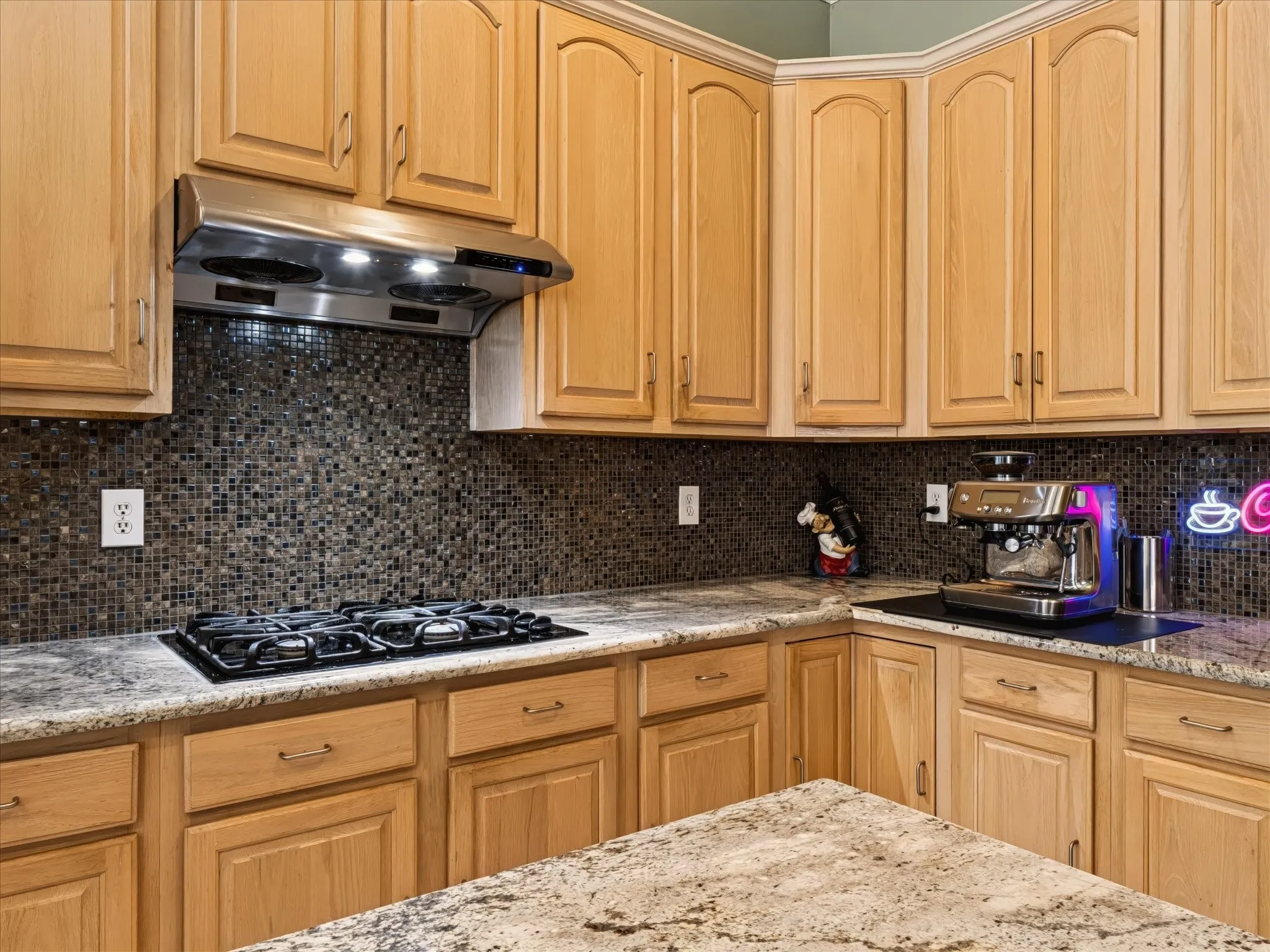 Single Family Residence For Sale in Denton County , 3600 Gaitland Circle, Flower Mound, Texas 75022, 4 Bedroom, 3 Bathroom, 2 Garage spaces, 2,883 Sqft, built in 1996, mls#21394651, Real Estate Agent in Flower Mound, Homes For Sale in Denton county, Homes For Sale in Flower Mound, Realtor in Flower Mound Texas, Real Estate Brokerage Independent Realty Texas, Luminita Cordes Realtor