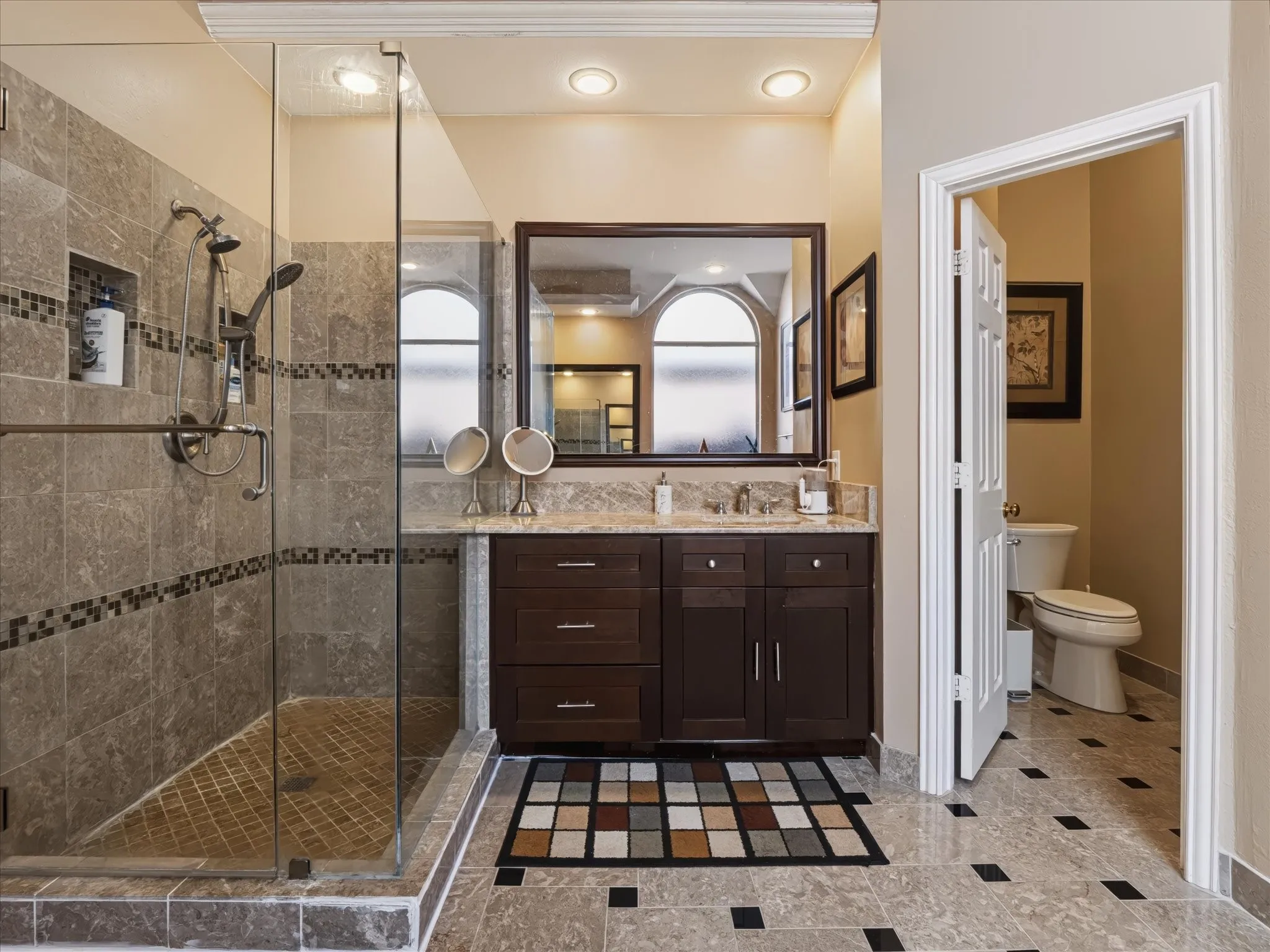Single Family Residence For Sale in Denton County , 3600 Gaitland Circle, Flower Mound, Texas 75022, 4 Bedroom, 3 Bathroom, 2 Garage spaces, 2,883 Sqft, built in 1996, mls#21394651, Real Estate Agent in Flower Mound, Homes For Sale in Denton county, Homes For Sale in Flower Mound, Realtor in Flower Mound Texas, Real Estate Brokerage Independent Realty Texas, Luminita Cordes Realtor