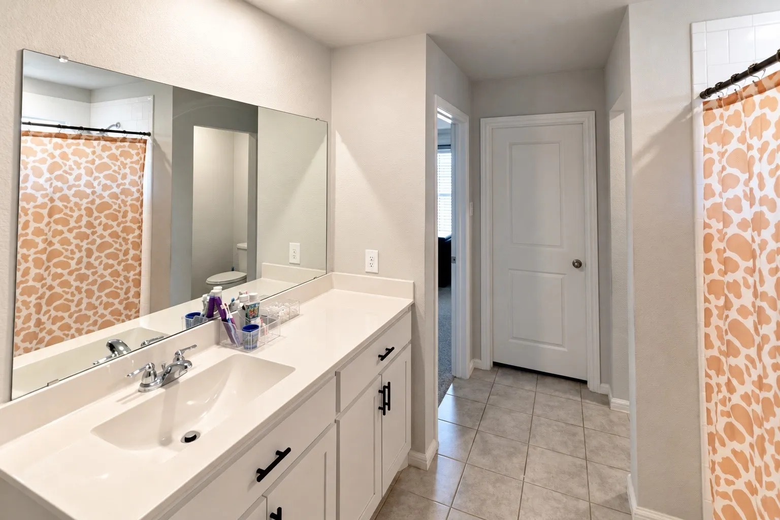 Single Family Residence For Sale in Tarrant County , 616 Sand Point Drive, Fort Worth, Texas 76131, 3 Bedroom, 2 Bathroom, 2 Garage spaces, 1,548 Sqft, built in 2023, mls#21395730, Real Estate Agent in Fort Worth, Homes For Sale in Tarrant county, Homes For Sale in Fort Worth, Realtor in Fort Worth Texas, Real Estate Brokerage Independent Realty Texas, Luminita Cordes Realtor