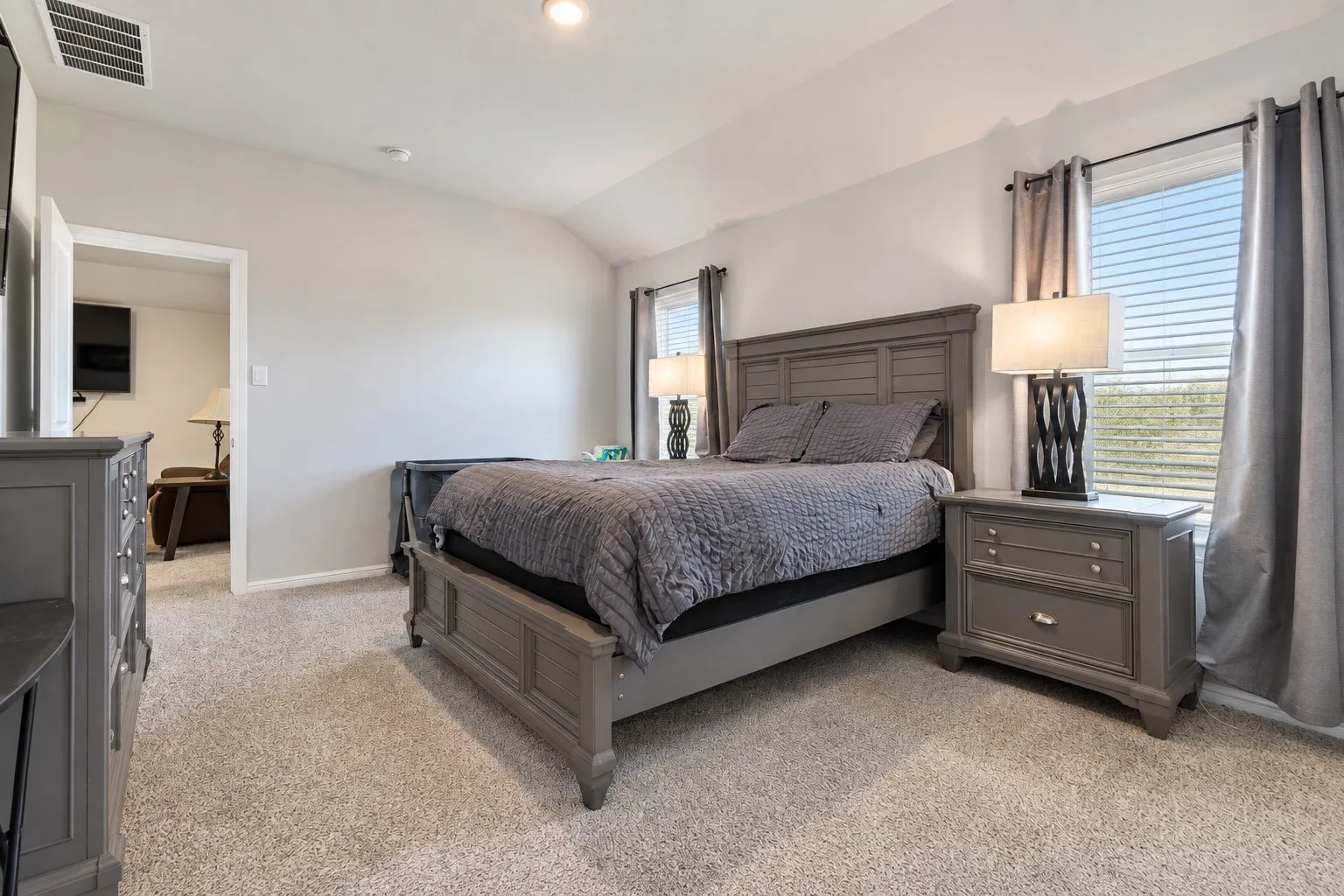 Single Family Residence For Sale in Tarrant County , 616 Sand Point Drive, Fort Worth, Texas 76131, 3 Bedroom, 2 Bathroom, 2 Garage spaces, 1,548 Sqft, built in 2023, mls#21395730, Real Estate Agent in Fort Worth, Homes For Sale in Tarrant county, Homes For Sale in Fort Worth, Realtor in Fort Worth Texas, Real Estate Brokerage Independent Realty Texas, Luminita Cordes Realtor