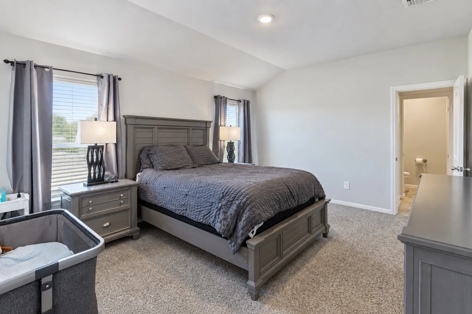 Single Family Residence For Sale in Tarrant County , 616 Sand Point Drive, Fort Worth, Texas 76131, 3 Bedroom, 2 Bathroom, 2 Garage spaces, 1,548 Sqft, built in 2023, mls#21395730, Real Estate Agent in Fort Worth, Homes For Sale in Tarrant county, Homes For Sale in Fort Worth, Realtor in Fort Worth Texas, Real Estate Brokerage Independent Realty Texas, Luminita Cordes Realtor