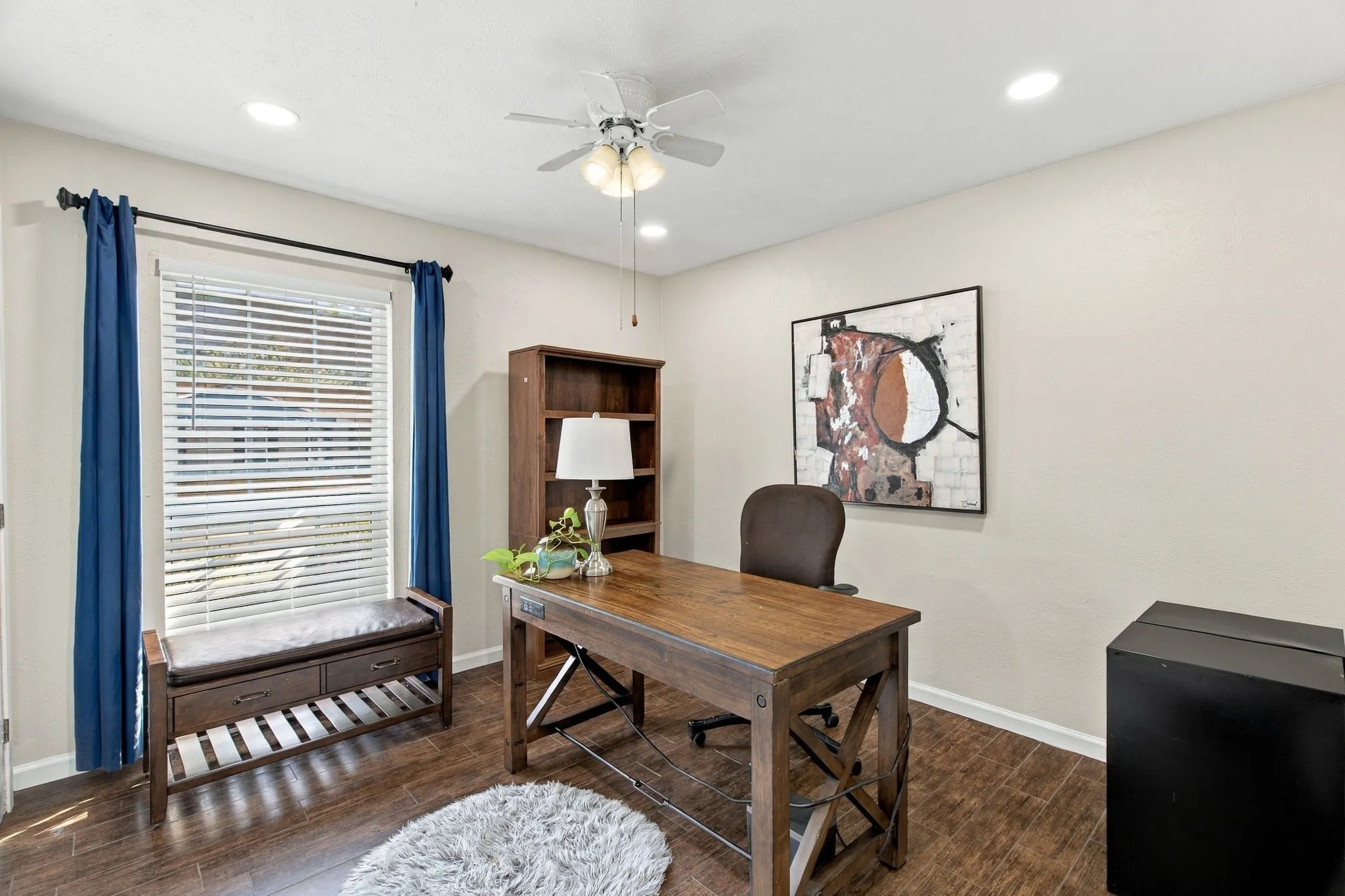 Single Family Residence For Sale in Denton County , 5037 Blue Glen Drive, The Colony, Texas 75056, 3 Bedroom, 2 Bathroom, 2 Garage spaces, 2,673 Sqft, built in 1974, mls#21395716, Real Estate Agent in The Colony, Homes For Sale in Denton county, Homes For Sale in The Colony, Realtor in The Colony Texas, Real Estate Brokerage Independent Realty Texas, Luminita Cordes Realtor