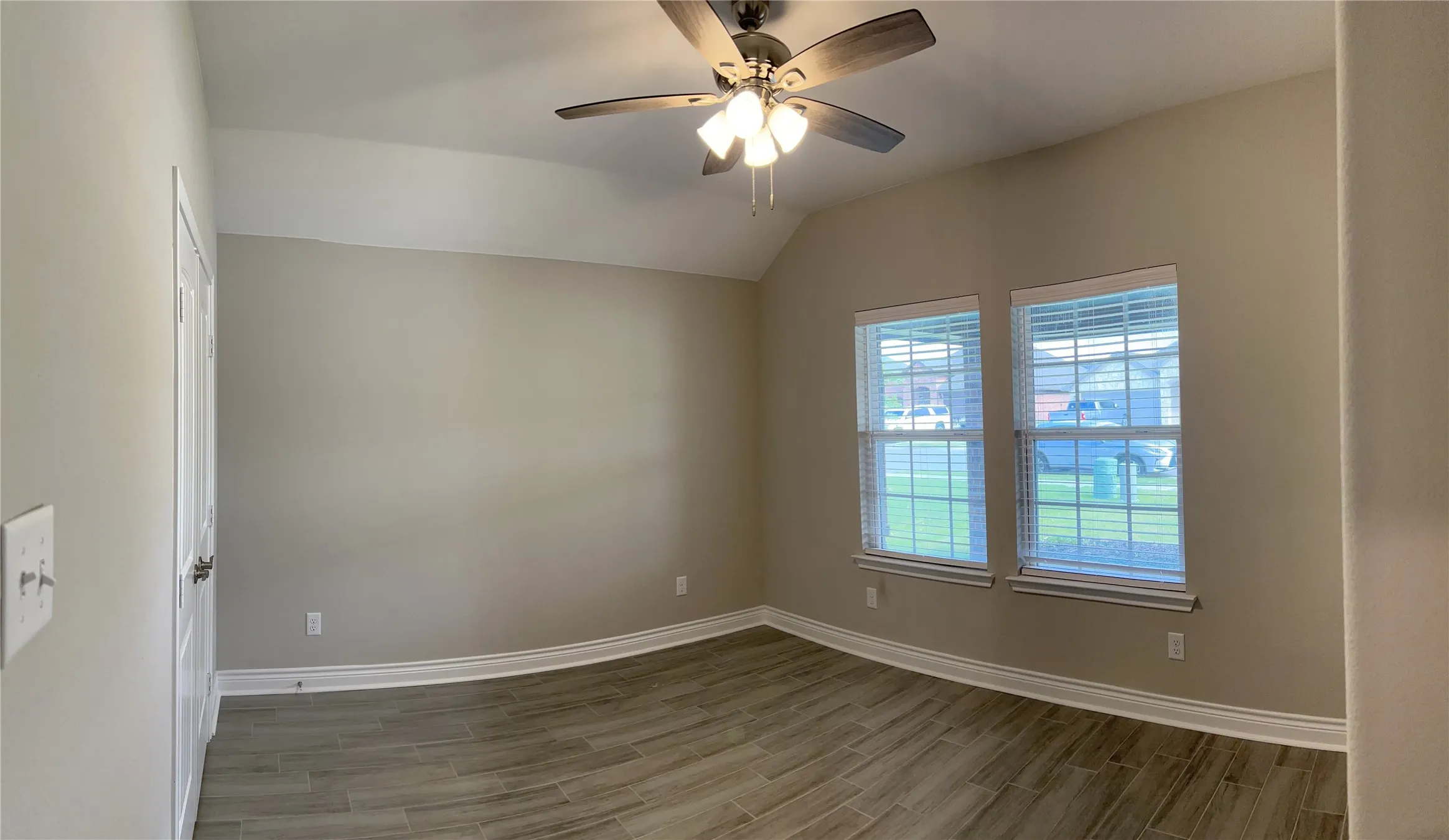 Single Family Residence For Rent in Hunt County , 1004 Hardaway Drive, Greenville, Texas 75402, 3 Bedroom, 2 Bathroom, 2 Garage spaces, 1,605 Sqft, built in 2022, mls#21395729, Real Estate Agent in Greenville, Homes For Rent in Hunt county, Homes For Rent in Greenville, Realtor in Greenville Texas, Real Estate Brokerage Independent Realty Texas, Luminita Cordes Realtor