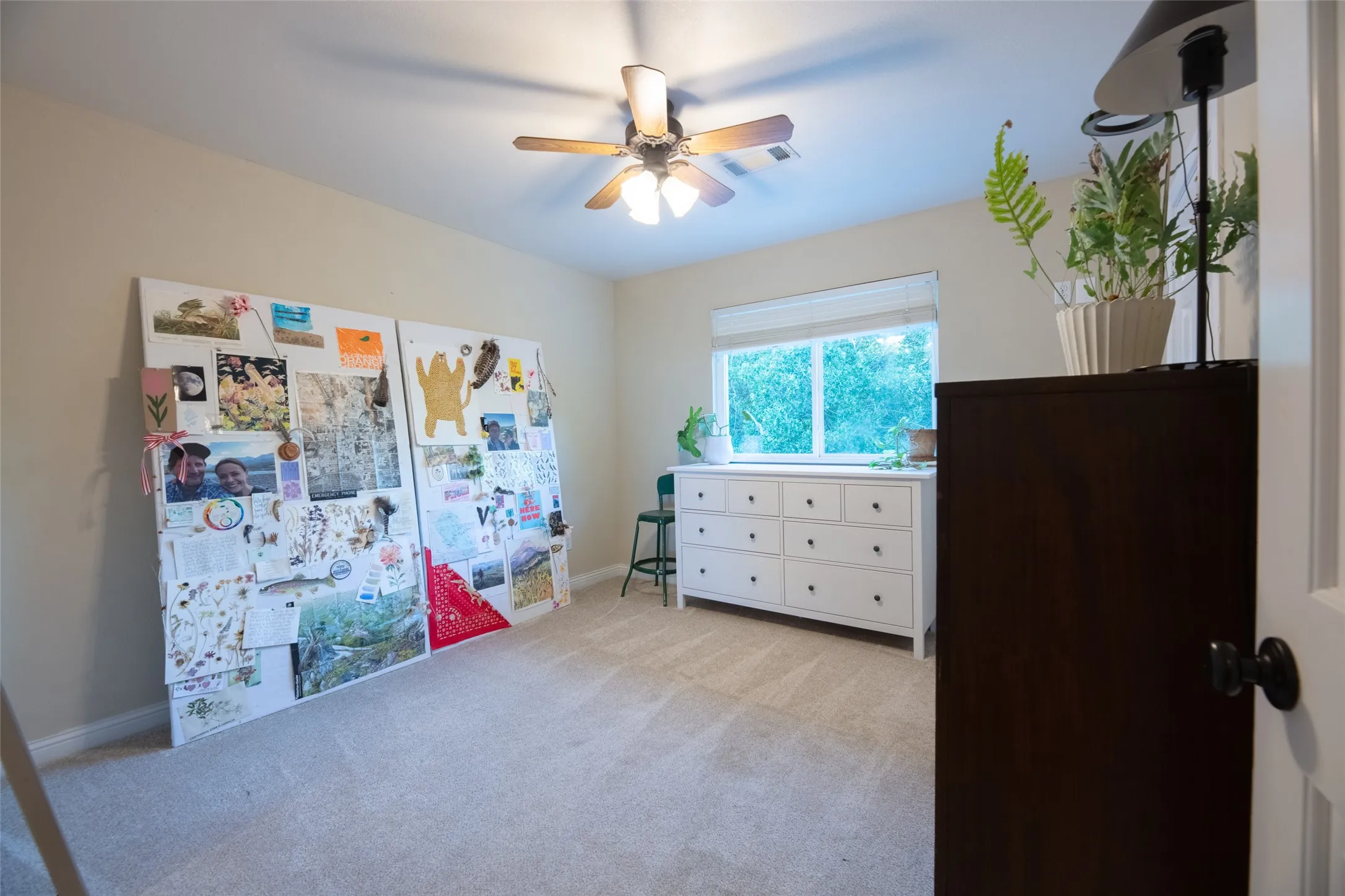 Single Family Residence For Sale in Denton County , 760 Amber Lane, Little Elm, Texas 75068, 4 Bedroom, 3 Bathroom, 3 Garage spaces, 3,383 Sqft, built in 1999, mls#21395625, Real Estate Agent in Little Elm, Homes For Sale in Denton county, Homes For Sale in Little Elm, Realtor in Little Elm Texas, Real Estate Brokerage Independent Realty Texas, Luminita Cordes Realtor