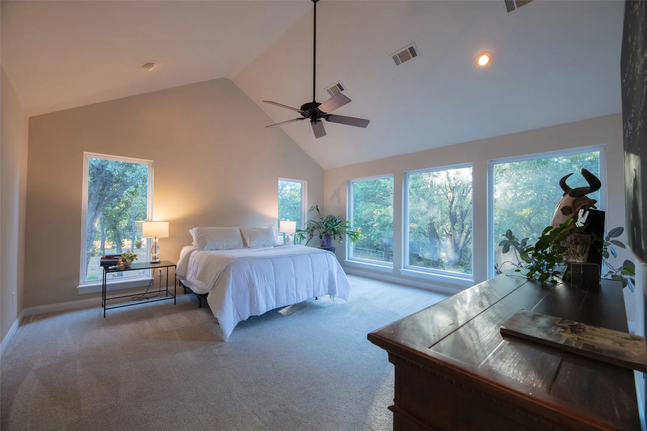 Single Family Residence For Sale in Denton County , 760 Amber Lane, Little Elm, Texas 75068, 4 Bedroom, 3 Bathroom, 3 Garage spaces, 3,383 Sqft, built in 1999, mls#21395625, Real Estate Agent in Little Elm, Homes For Sale in Denton county, Homes For Sale in Little Elm, Realtor in Little Elm Texas, Real Estate Brokerage Independent Realty Texas, Luminita Cordes Realtor