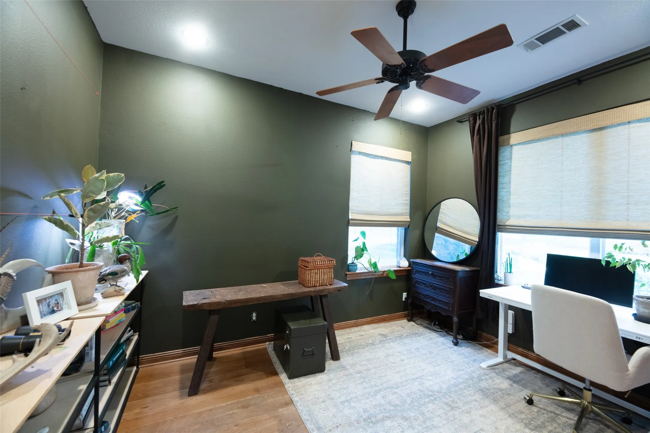 Single Family Residence For Sale in Denton County , 760 Amber Lane, Little Elm, Texas 75068, 4 Bedroom, 3 Bathroom, 3 Garage spaces, 3,383 Sqft, built in 1999, mls#21395625, Real Estate Agent in Little Elm, Homes For Sale in Denton county, Homes For Sale in Little Elm, Realtor in Little Elm Texas, Real Estate Brokerage Independent Realty Texas, Luminita Cordes Realtor