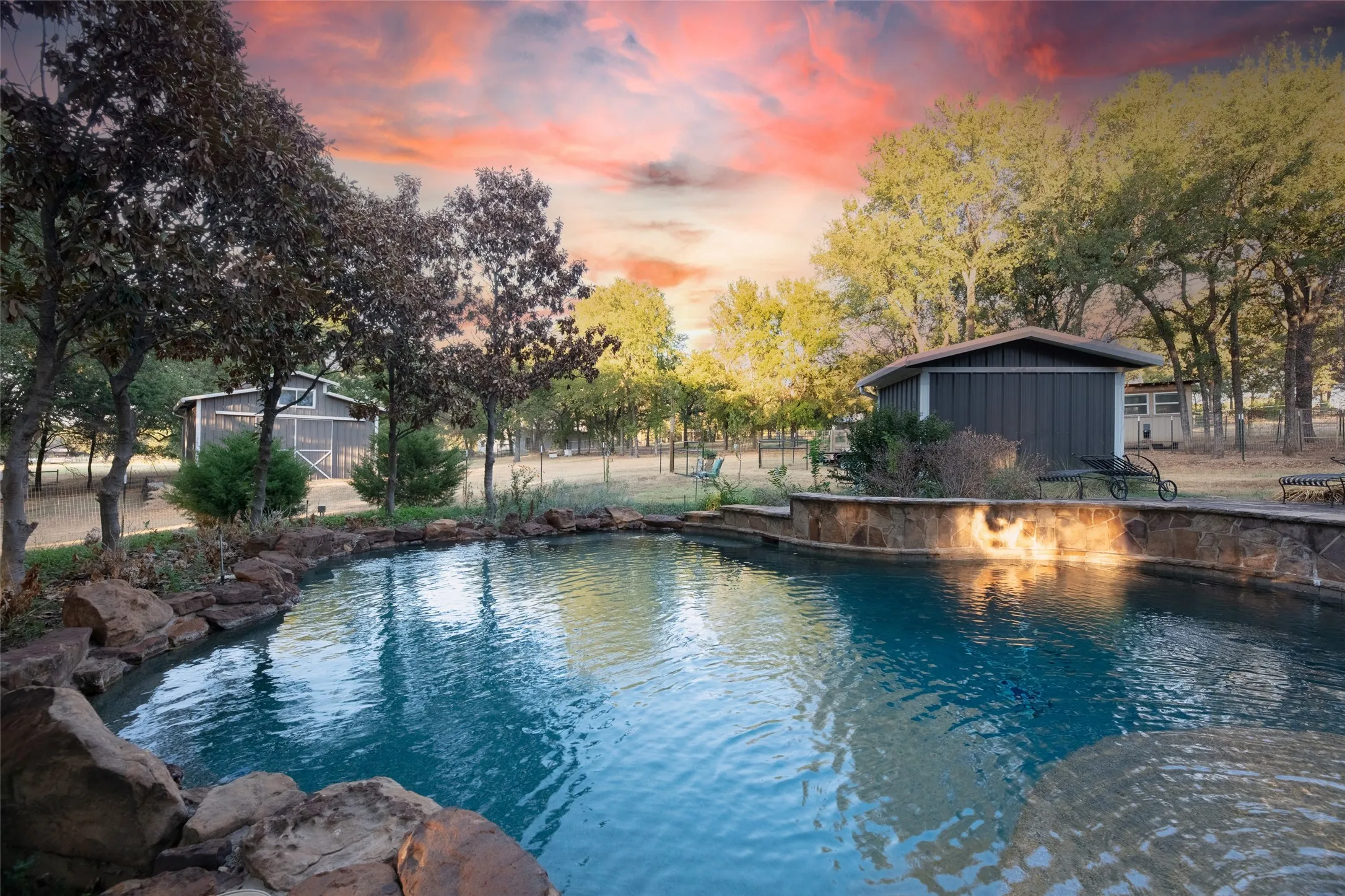 Single Family Residence For Sale in Denton County , 760 Amber Lane, Little Elm, Texas 75068, 4 Bedroom, 3 Bathroom, 3 Garage spaces, 3,383 Sqft, built in 1999, mls#21395625, Real Estate Agent in Little Elm, Homes For Sale in Denton county, Homes For Sale in Little Elm, Realtor in Little Elm Texas, Real Estate Brokerage Independent Realty Texas, Luminita Cordes Realtor