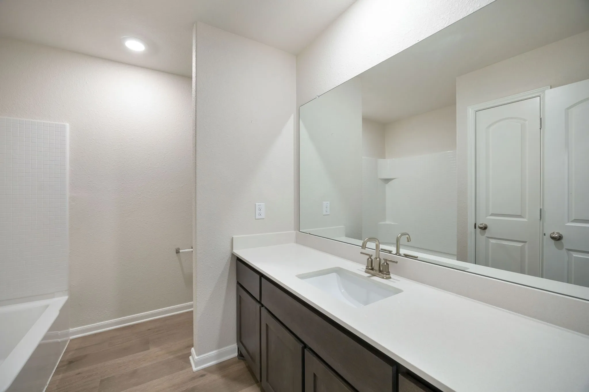 Single Family Residence For Rent in Dallas County , 6307 Rain Lily Drive, Dallas, Texas 75241, 4 Bedroom, 2 Bathroom, 2 Garage spaces, 1,732 Sqft, built in 2024, mls#21386884, Real Estate Agent in Dallas, Homes For Rent in Dallas county, Homes For Rent in Dallas, Realtor in Dallas Texas, Real Estate Brokerage Independent Realty Texas, Luminita Cordes Realtor