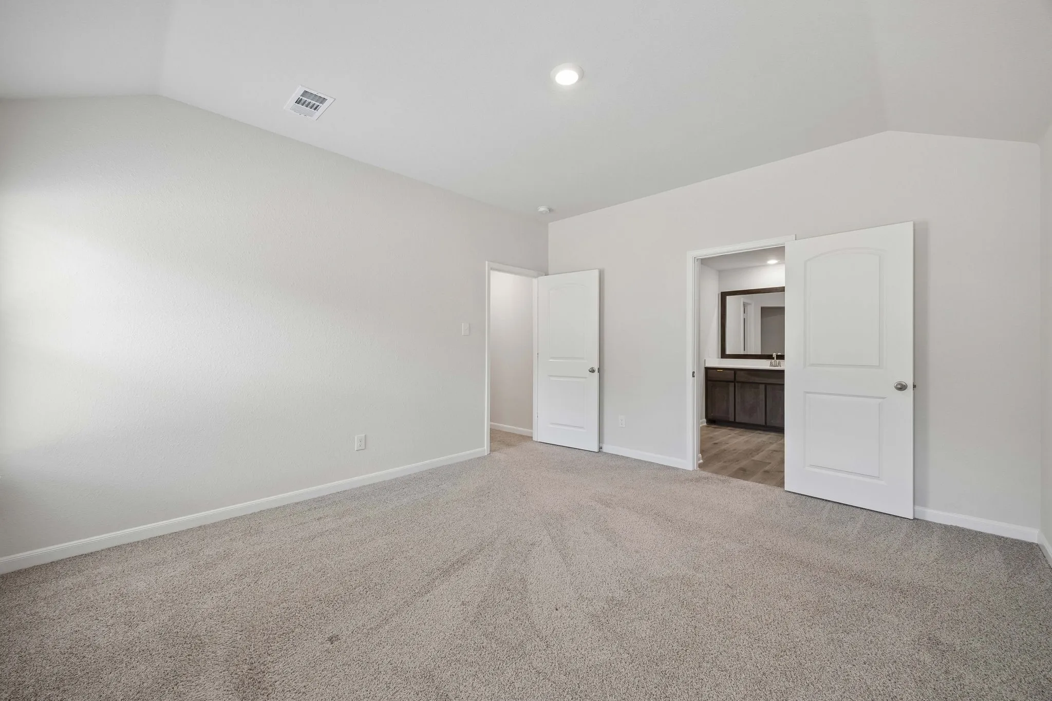 Single Family Residence For Rent in Dallas County , 6307 Rain Lily Drive, Dallas, Texas 75241, 4 Bedroom, 2 Bathroom, 2 Garage spaces, 1,732 Sqft, built in 2024, mls#21386884, Real Estate Agent in Dallas, Homes For Rent in Dallas county, Homes For Rent in Dallas, Realtor in Dallas Texas, Real Estate Brokerage Independent Realty Texas, Luminita Cordes Realtor