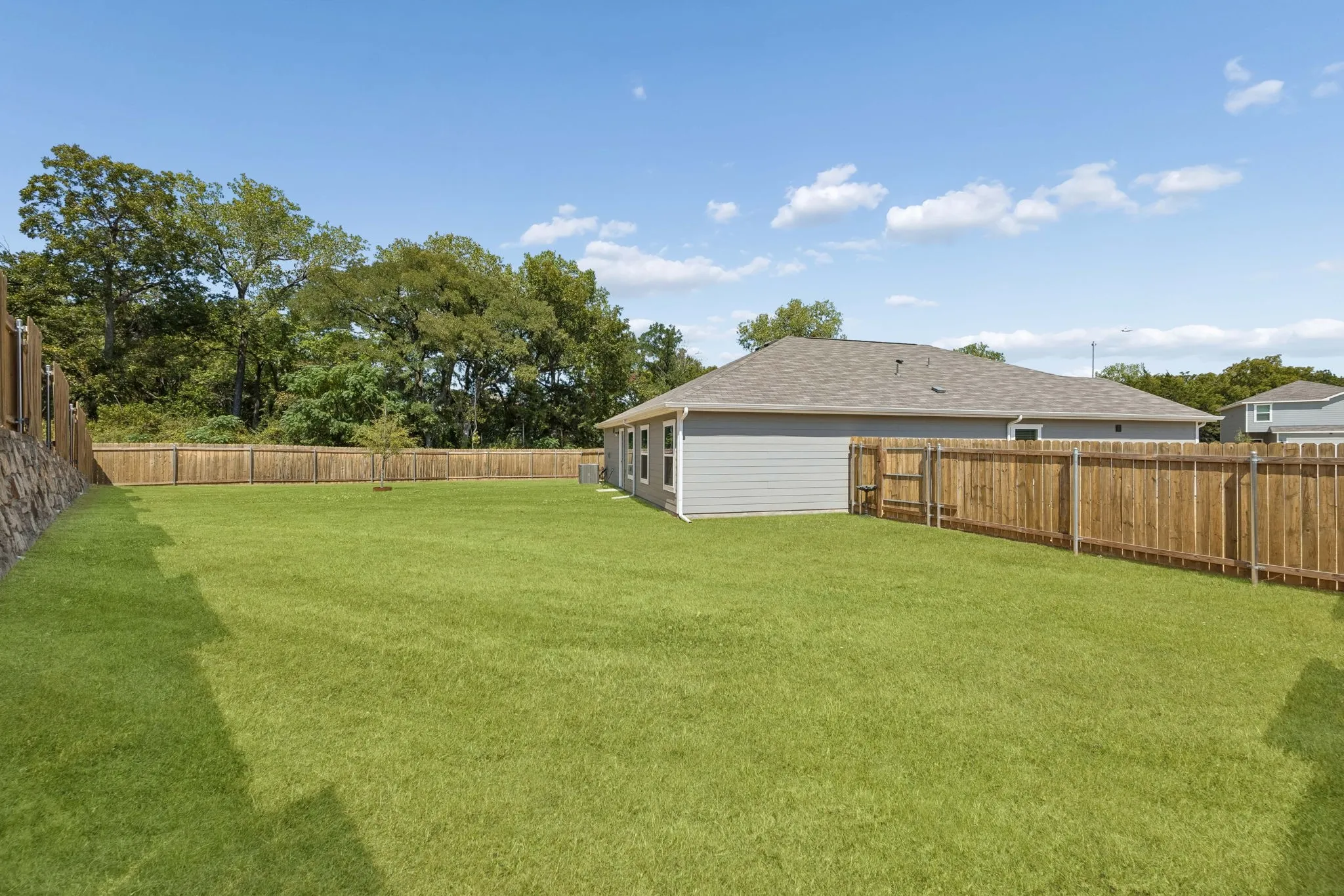 Single Family Residence For Rent in Dallas County , 6307 Rain Lily Drive, Dallas, Texas 75241, 4 Bedroom, 2 Bathroom, 2 Garage spaces, 1,732 Sqft, built in 2024, mls#21386884, Real Estate Agent in Dallas, Homes For Rent in Dallas county, Homes For Rent in Dallas, Realtor in Dallas Texas, Real Estate Brokerage Independent Realty Texas, Luminita Cordes Realtor