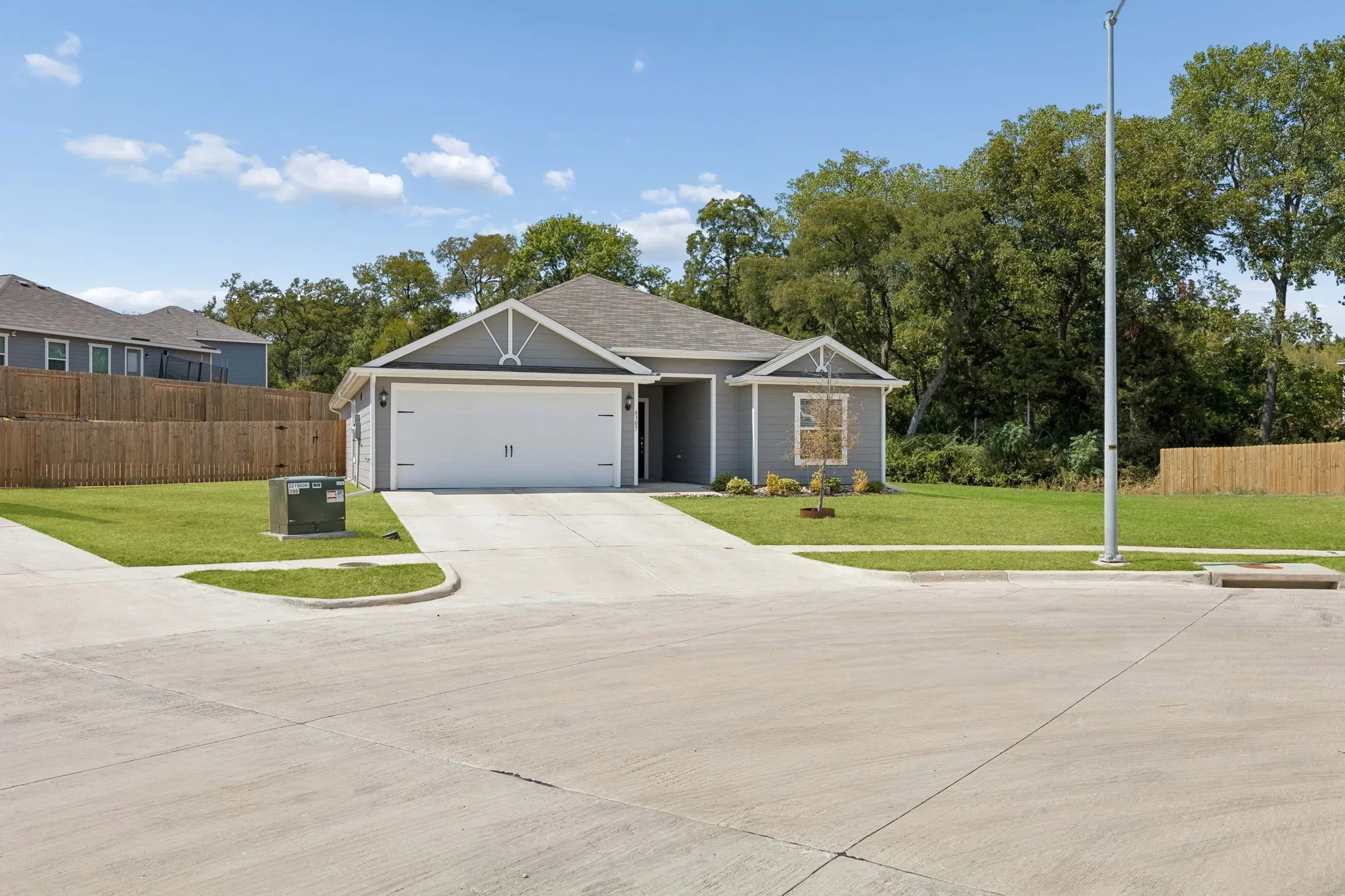 Single Family Residence For Rent in Dallas County , 6307 Rain Lily Drive, Dallas, Texas 75241, 4 Bedroom, 2 Bathroom, 2 Garage spaces, 1,732 Sqft, built in 2024, mls#21386884, Real Estate Agent in Dallas, Homes For Rent in Dallas county, Homes For Rent in Dallas, Realtor in Dallas Texas, Real Estate Brokerage Independent Realty Texas, Luminita Cordes Realtor