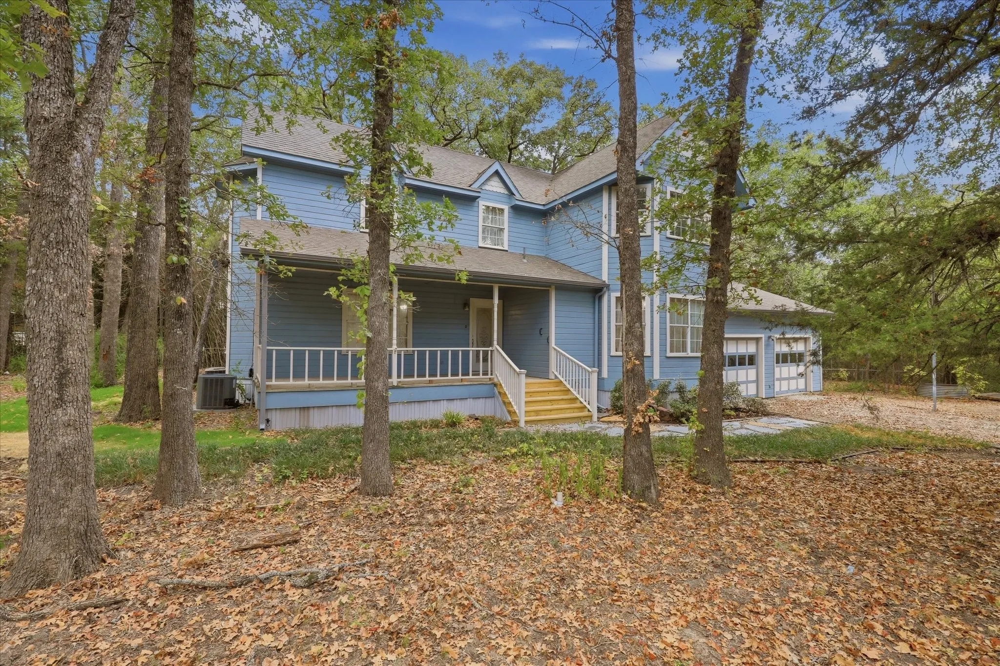 Single Family Residence For Sale in Hunt County , 2096 Private Road 3340, Greenville, Texas 75402, 3 Bedroom, 3 Bathroom, 2 Garage spaces, 1,700 Sqft, built in 1987, mls#21394525, Real Estate Agent in Greenville, Homes For Sale in Hunt county, Homes For Sale in Greenville, Realtor in Greenville Texas, Real Estate Brokerage Independent Realty Texas, Luminita Cordes Realtor