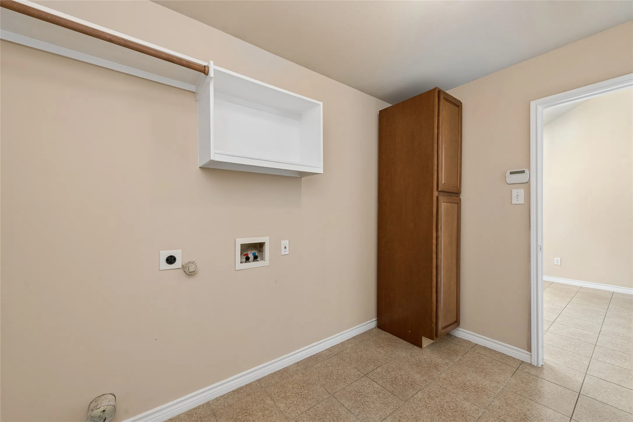 Single Family Residence For Rent in Collin County , 515 Mustang Trail, Celina, Texas 75009, 4 Bedroom, 2 Bathroom, 2 Garage spaces, 2,306 Sqft, built in 2007, mls#21395724, Real Estate Agent in Celina, Homes For Rent in Collin county, Homes For Rent in Celina, Realtor in Celina Texas, Real Estate Brokerage Independent Realty Texas, Luminita Cordes Realtor