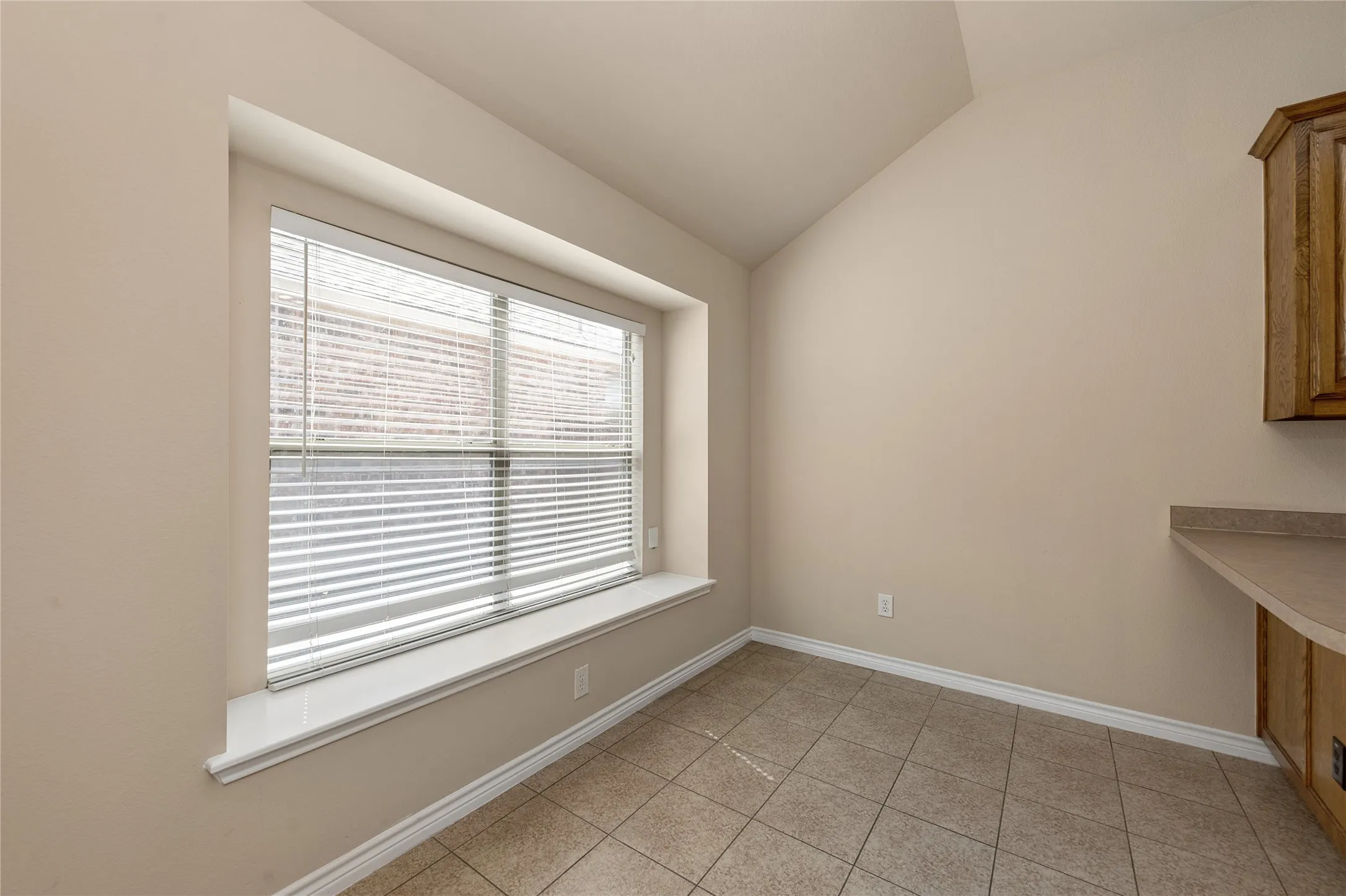 Single Family Residence For Rent in Collin County , 515 Mustang Trail, Celina, Texas 75009, 4 Bedroom, 2 Bathroom, 2 Garage spaces, 2,306 Sqft, built in 2007, mls#21395724, Real Estate Agent in Celina, Homes For Rent in Collin county, Homes For Rent in Celina, Realtor in Celina Texas, Real Estate Brokerage Independent Realty Texas, Luminita Cordes Realtor