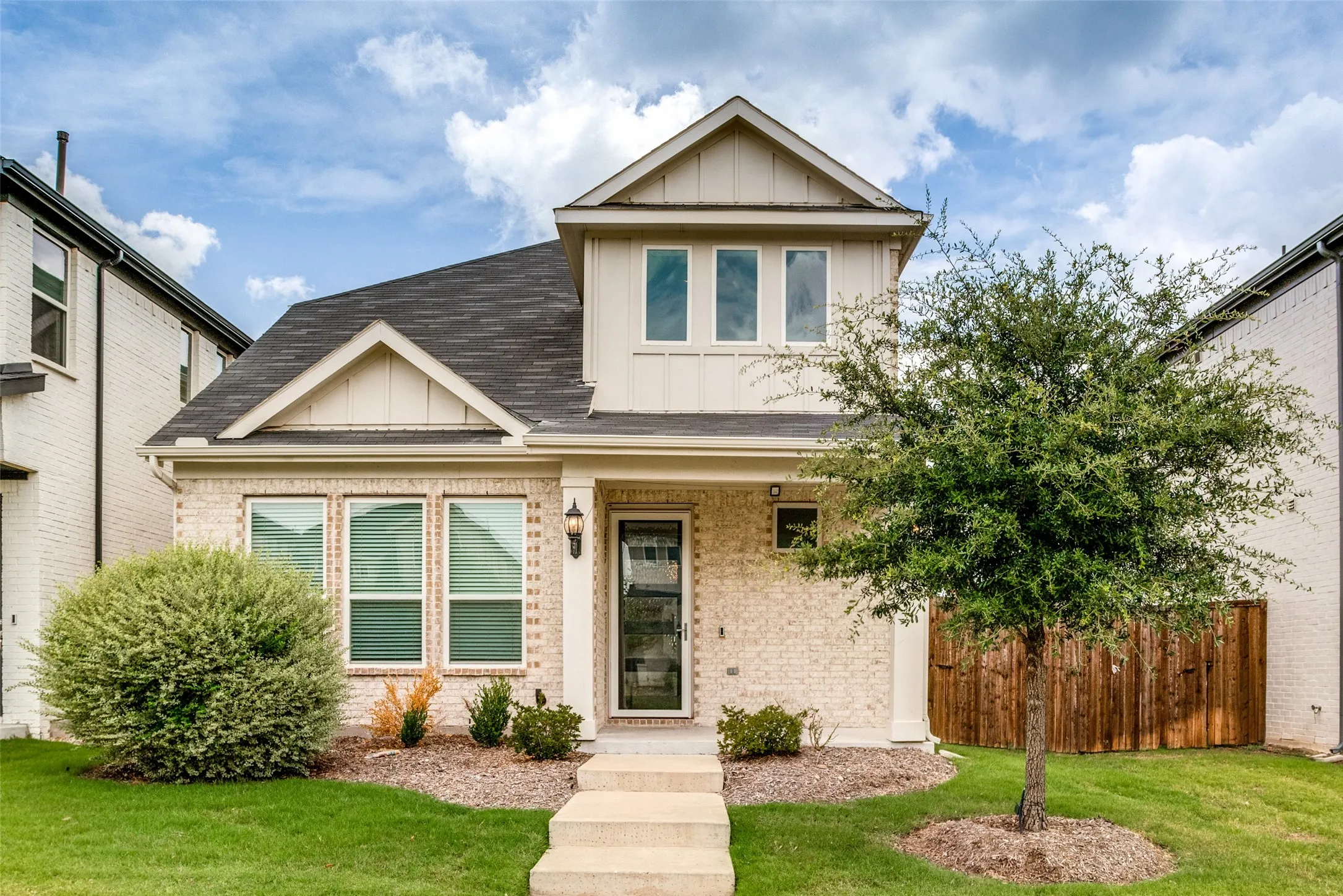 Single Family Residence For Rent in Collin County , 10950 Downy Cup Drive, Frisco, Texas 75035, 4 Bedroom, 3 Bathroom, 2 Garage spaces, 2,172 Sqft, built in 2022, mls#21395738, Real Estate Agent in Frisco, Homes For Rent in Collin county, Homes For Rent in Frisco, Realtor in Frisco Texas, Real Estate Brokerage Independent Realty Texas, Luminita Cordes Realtor