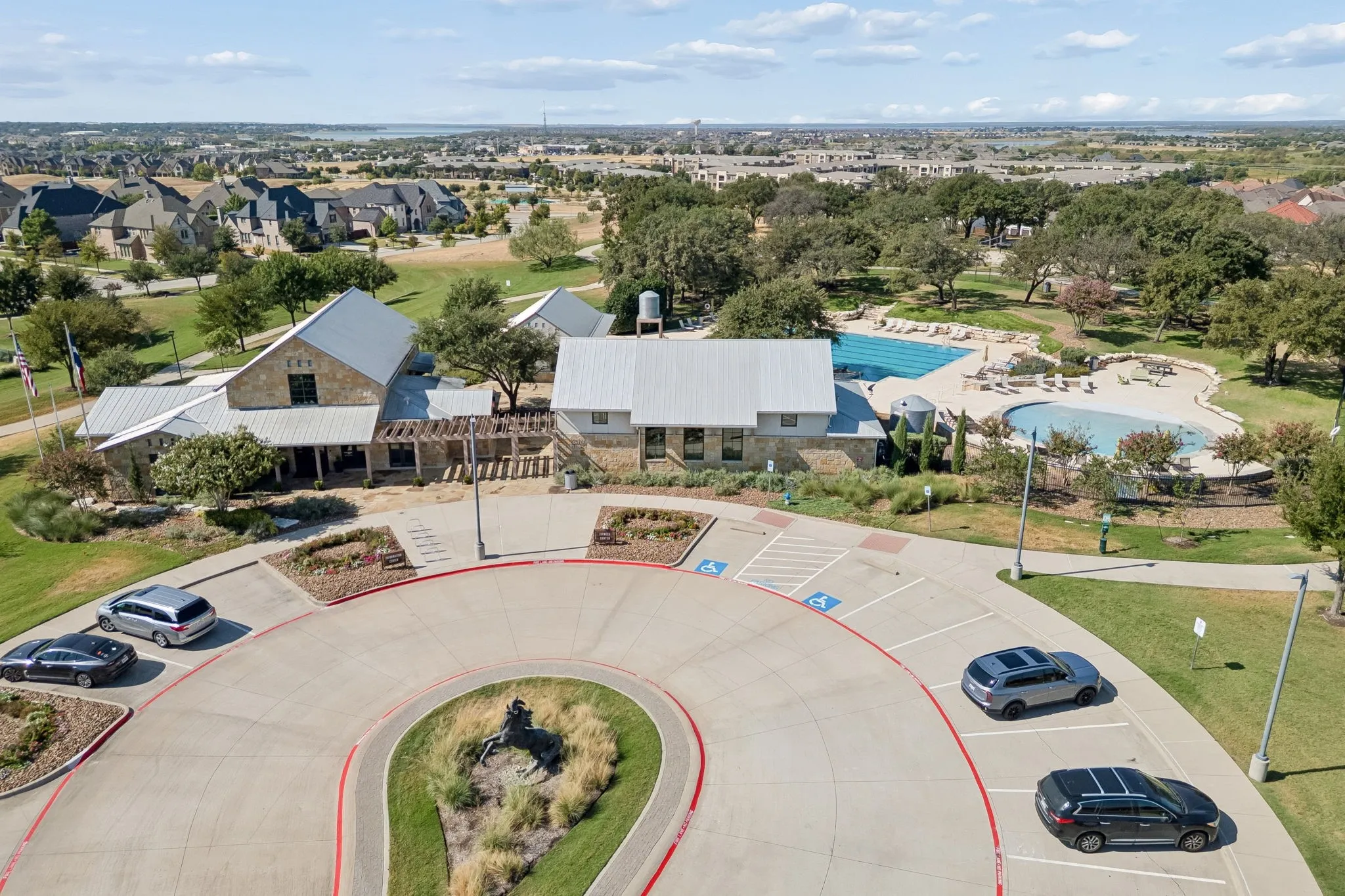 Clubhouse, Fitness center, Pools