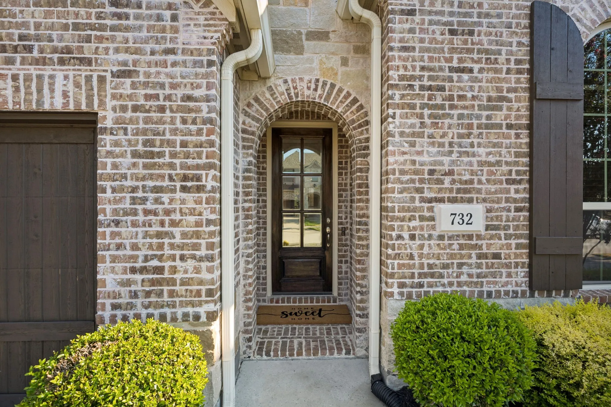 732 Thoroughbred AVE, FRISCO, TX
There's No Place like HOME!