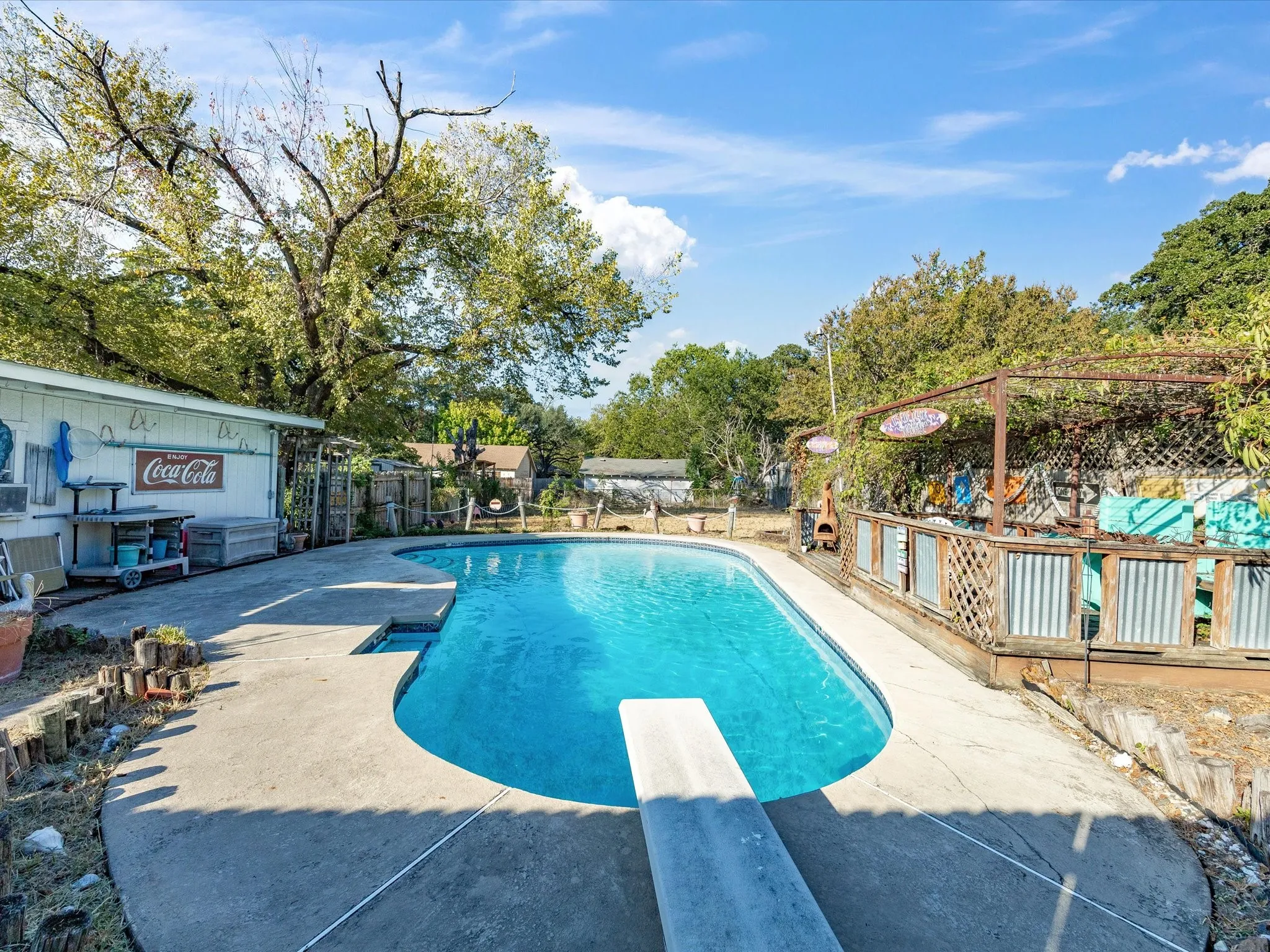 Single Family Residence For Sale in Navarro County , 120 & 118 Woodland Avenue, Corsicana, Texas 75110, 2 Bedroom, 1 Bathroom, 2 Garage spaces, 1,257 Sqft, built in 1980, mls#21395745, Real Estate Agent in Corsicana, Homes For Sale in Navarro county, Homes For Sale in Corsicana, Realtor in Corsicana Texas, Real Estate Brokerage Independent Realty Texas, Luminita Cordes Realtor