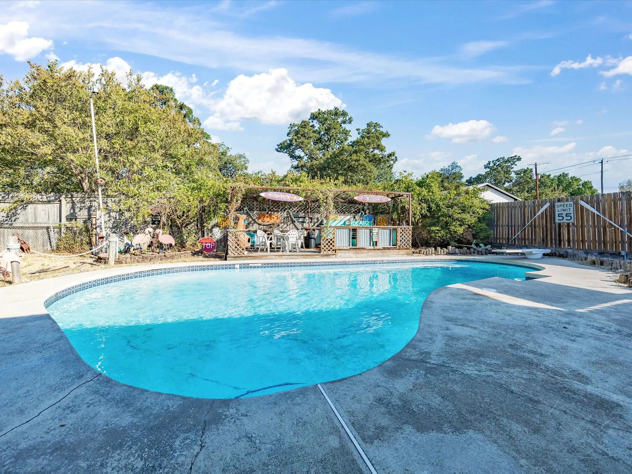 Single Family Residence For Sale in Navarro County , 120 & 118 Woodland Avenue, Corsicana, Texas 75110, 2 Bedroom, 1 Bathroom, 2 Garage spaces, 1,257 Sqft, built in 1980, mls#21395745, Real Estate Agent in Corsicana, Homes For Sale in Navarro county, Homes For Sale in Corsicana, Realtor in Corsicana Texas, Real Estate Brokerage Independent Realty Texas, Luminita Cordes Realtor