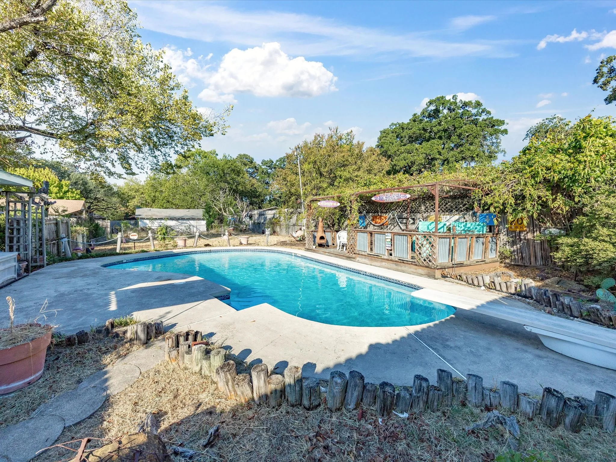 Single Family Residence For Sale in Navarro County , 120 & 118 Woodland Avenue, Corsicana, Texas 75110, 2 Bedroom, 1 Bathroom, 2 Garage spaces, 1,257 Sqft, built in 1980, mls#21395745, Real Estate Agent in Corsicana, Homes For Sale in Navarro county, Homes For Sale in Corsicana, Realtor in Corsicana Texas, Real Estate Brokerage Independent Realty Texas, Luminita Cordes Realtor