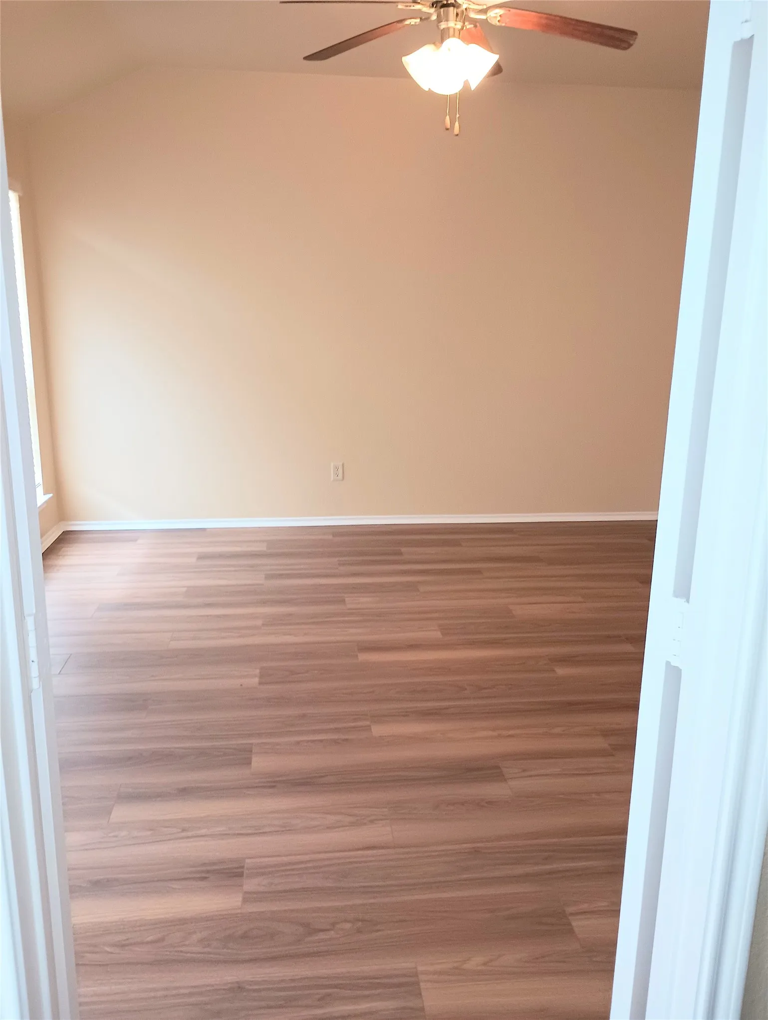 Single Family Residence For Rent in Collin County , 1817 Pecan Grove Drive, Anna, Texas 75409, 3 Bedroom, 2 Bathroom, 2 Garage spaces, 1,720 Sqft, built in 2013, mls#21395746, Real Estate Agent in Anna, Homes For Rent in Collin county, Homes For Rent in Anna, Realtor in Anna Texas, Real Estate Brokerage Independent Realty Texas, Luminita Cordes Realtor