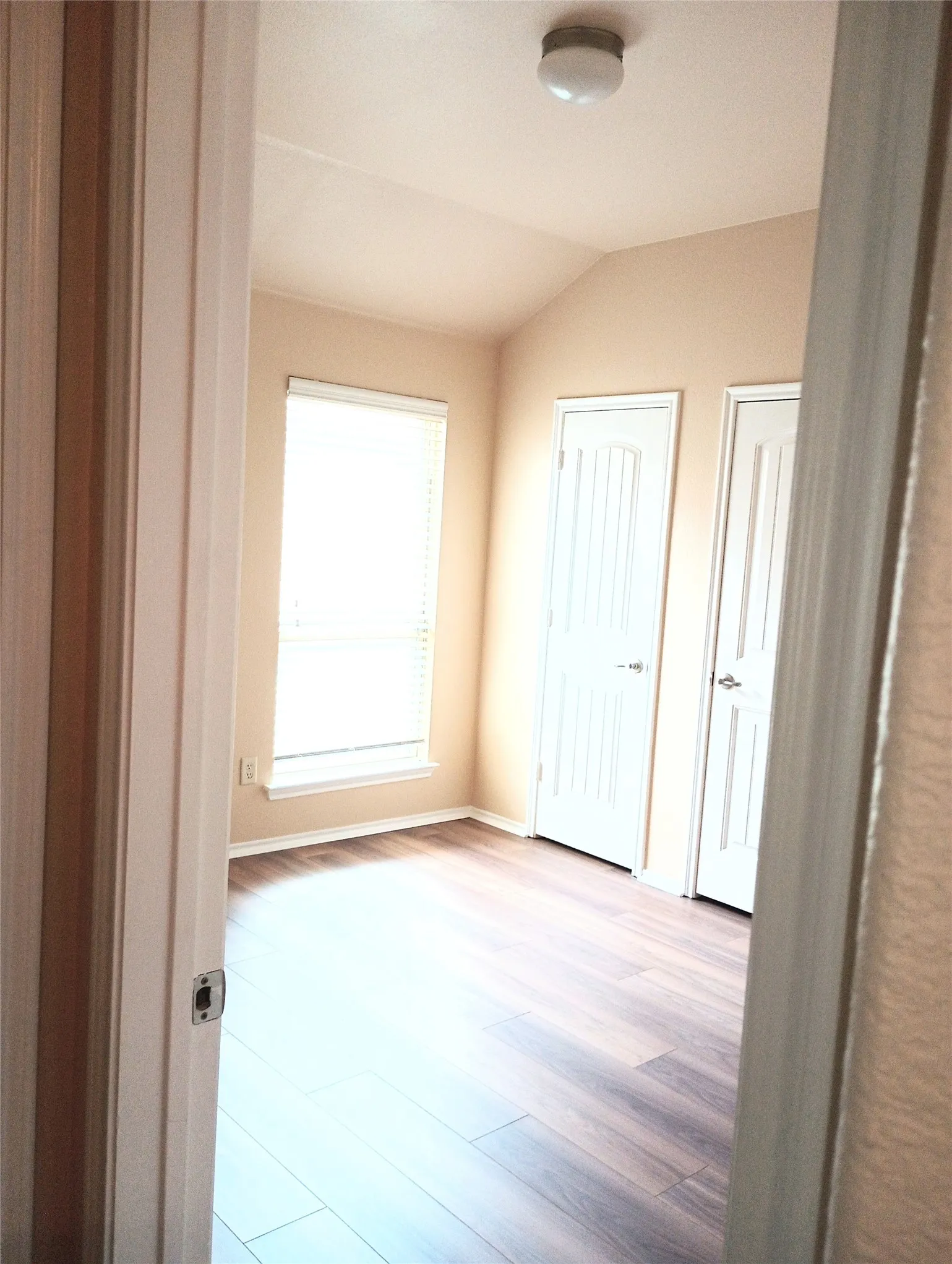 Single Family Residence For Rent in Collin County , 1817 Pecan Grove Drive, Anna, Texas 75409, 3 Bedroom, 2 Bathroom, 2 Garage spaces, 1,720 Sqft, built in 2013, mls#21395746, Real Estate Agent in Anna, Homes For Rent in Collin county, Homes For Rent in Anna, Realtor in Anna Texas, Real Estate Brokerage Independent Realty Texas, Luminita Cordes Realtor