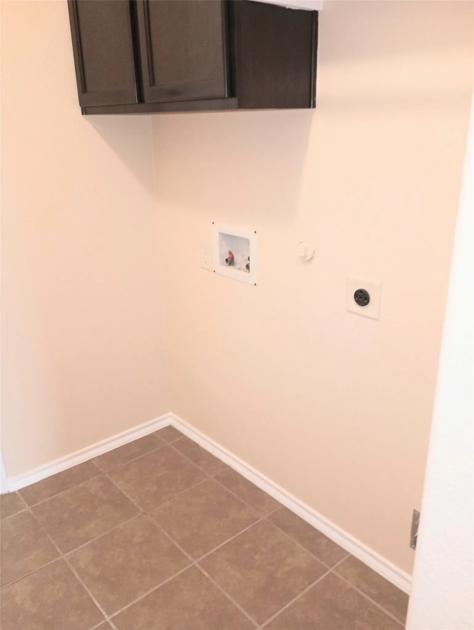 Single Family Residence For Rent in Collin County , 1817 Pecan Grove Drive, Anna, Texas 75409, 3 Bedroom, 2 Bathroom, 2 Garage spaces, 1,720 Sqft, built in 2013, mls#21395746, Real Estate Agent in Anna, Homes For Rent in Collin county, Homes For Rent in Anna, Realtor in Anna Texas, Real Estate Brokerage Independent Realty Texas, Luminita Cordes Realtor