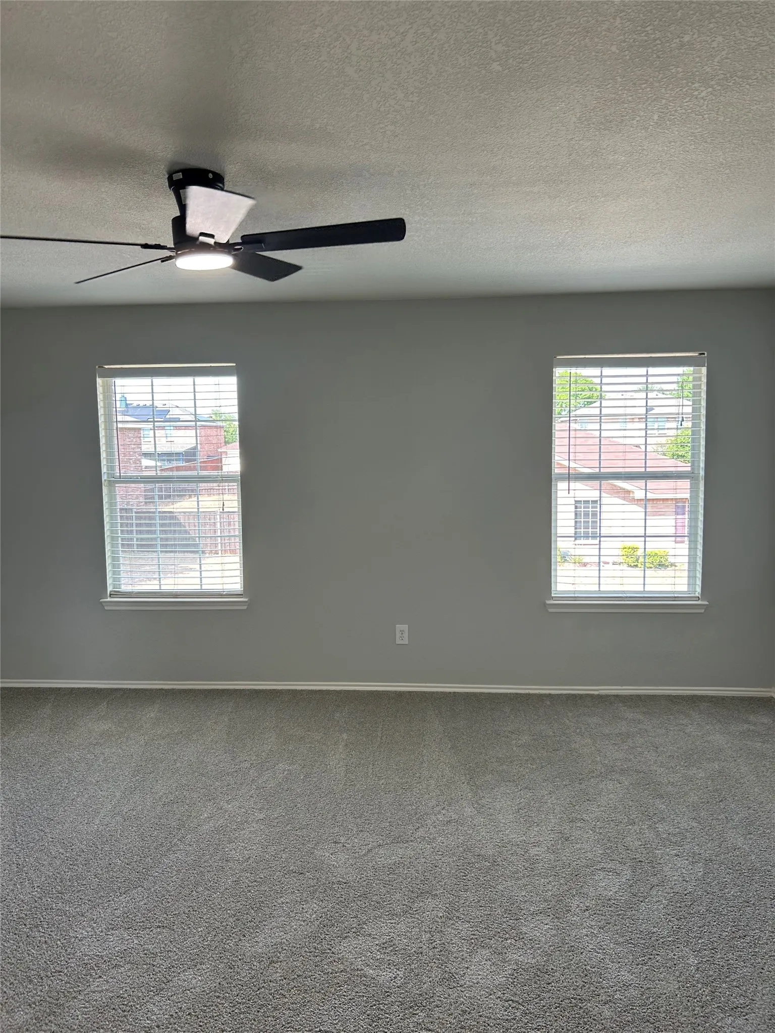 Single Family Residence For Sale in Dallas County , 1916 Lemita Drive, Lancaster, Texas 75146, 5 Bedroom, 4 Bathroom, 2 Garage spaces, 3,010 Sqft, built in 2006, mls#21395747, Real Estate Agent in Lancaster, Homes For Sale in Dallas county, Homes For Sale in Lancaster, Realtor in Lancaster Texas, Real Estate Brokerage Independent Realty Texas, Luminita Cordes Realtor