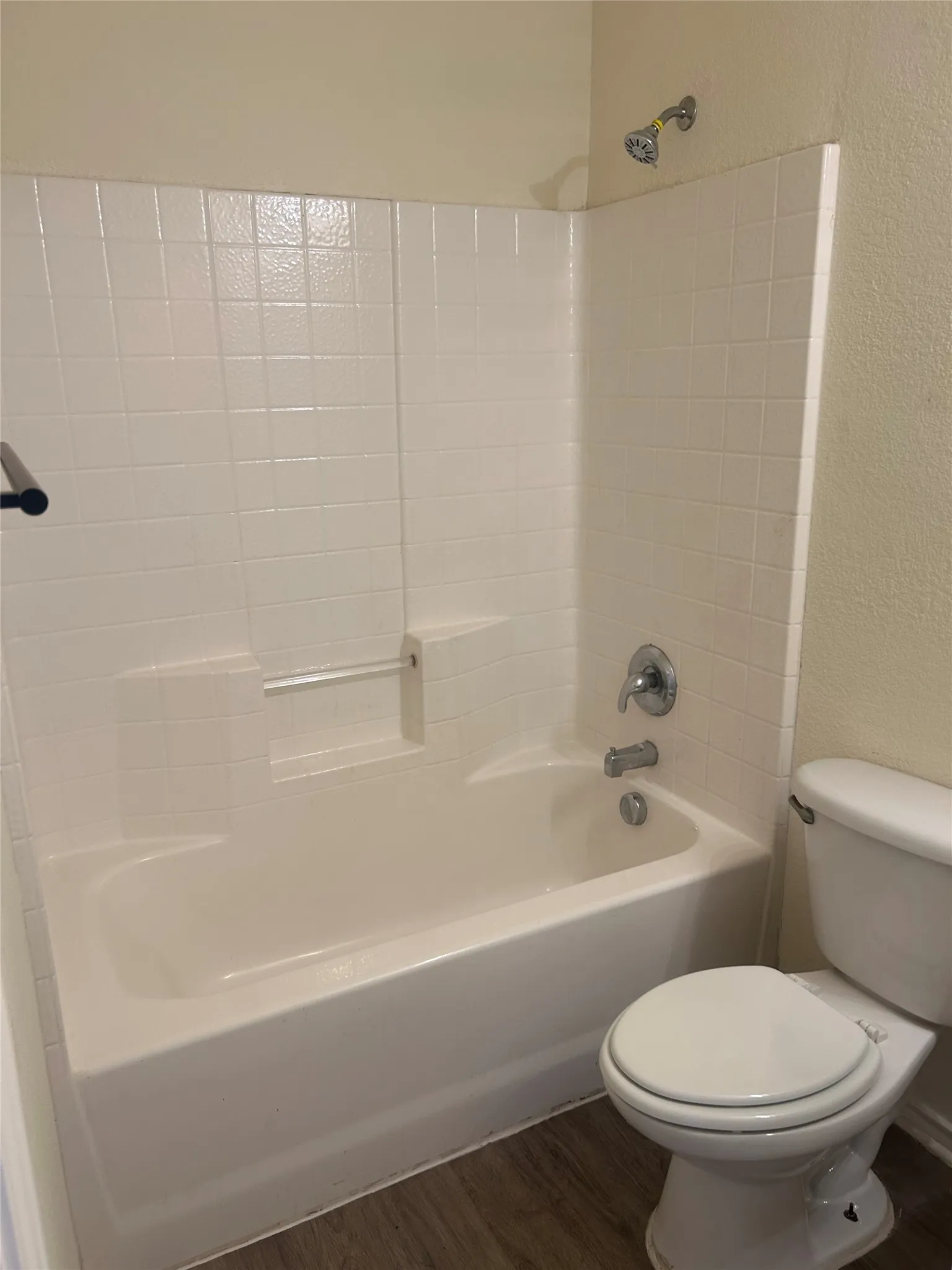 Single Family Residence For Sale in Dallas County , 1916 Lemita Drive, Lancaster, Texas 75146, 5 Bedroom, 4 Bathroom, 2 Garage spaces, 3,010 Sqft, built in 2006, mls#21395747, Real Estate Agent in Lancaster, Homes For Sale in Dallas county, Homes For Sale in Lancaster, Realtor in Lancaster Texas, Real Estate Brokerage Independent Realty Texas, Luminita Cordes Realtor