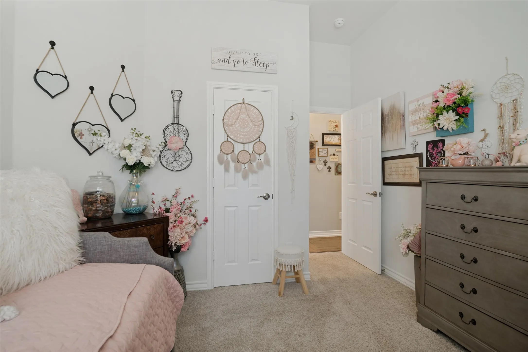 Single Family Residence For Sale in Hunt County , 116 Seay Street, Quinlan, Texas 75474, 3 Bedroom, 2 Bathroom, 2 Garage spaces, 1,364 Sqft, built in 2022, mls#21391436, Real Estate Agent in Quinlan, Homes For Sale in Hunt county, Homes For Sale in Quinlan, Realtor in Quinlan Texas, Real Estate Brokerage Independent Realty Texas, Luminita Cordes Realtor