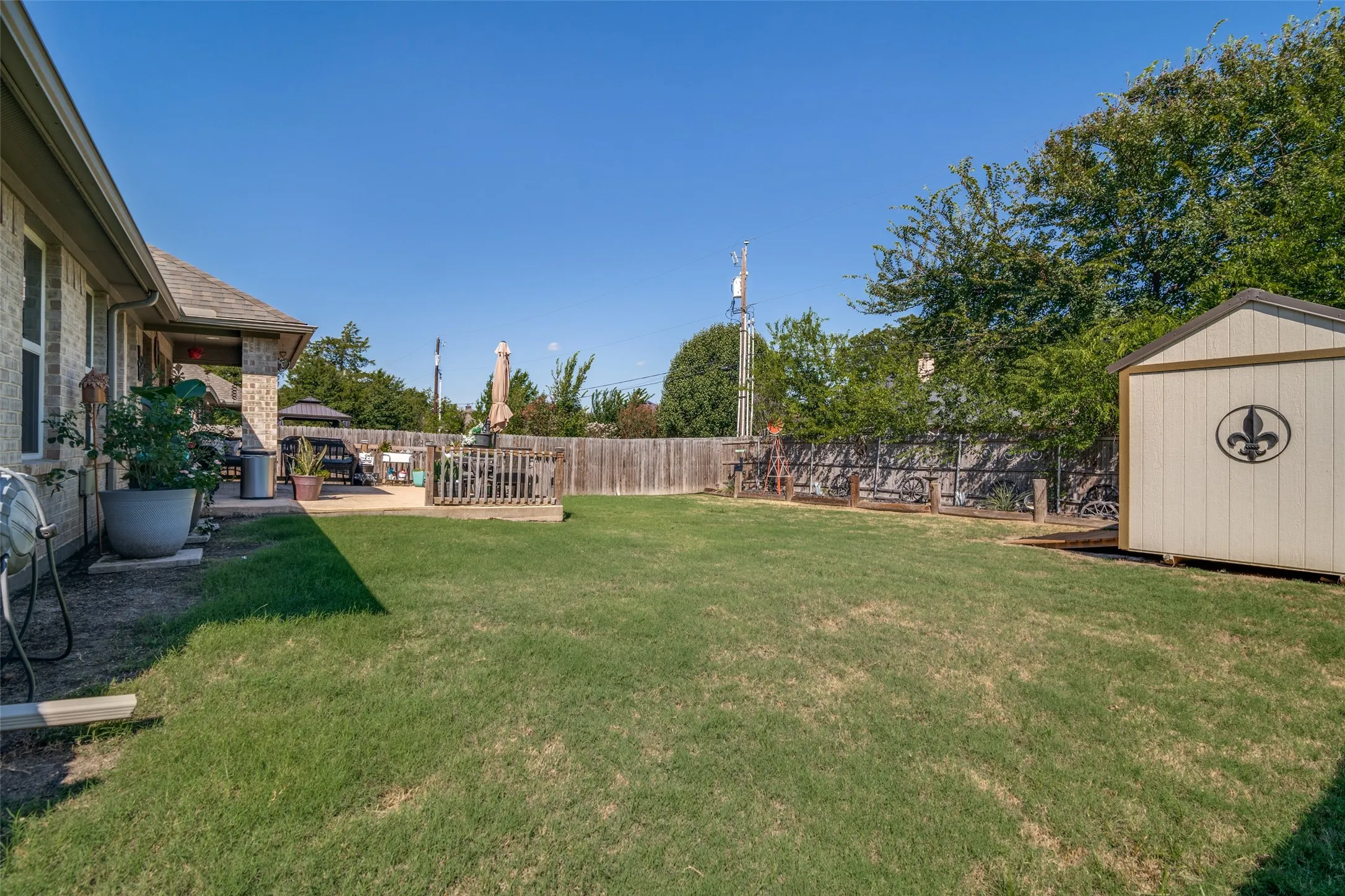 Single Family Residence For Sale in Hunt County , 116 Seay Street, Quinlan, Texas 75474, 3 Bedroom, 2 Bathroom, 2 Garage spaces, 1,364 Sqft, built in 2022, mls#21391436, Real Estate Agent in Quinlan, Homes For Sale in Hunt county, Homes For Sale in Quinlan, Realtor in Quinlan Texas, Real Estate Brokerage Independent Realty Texas, Luminita Cordes Realtor
