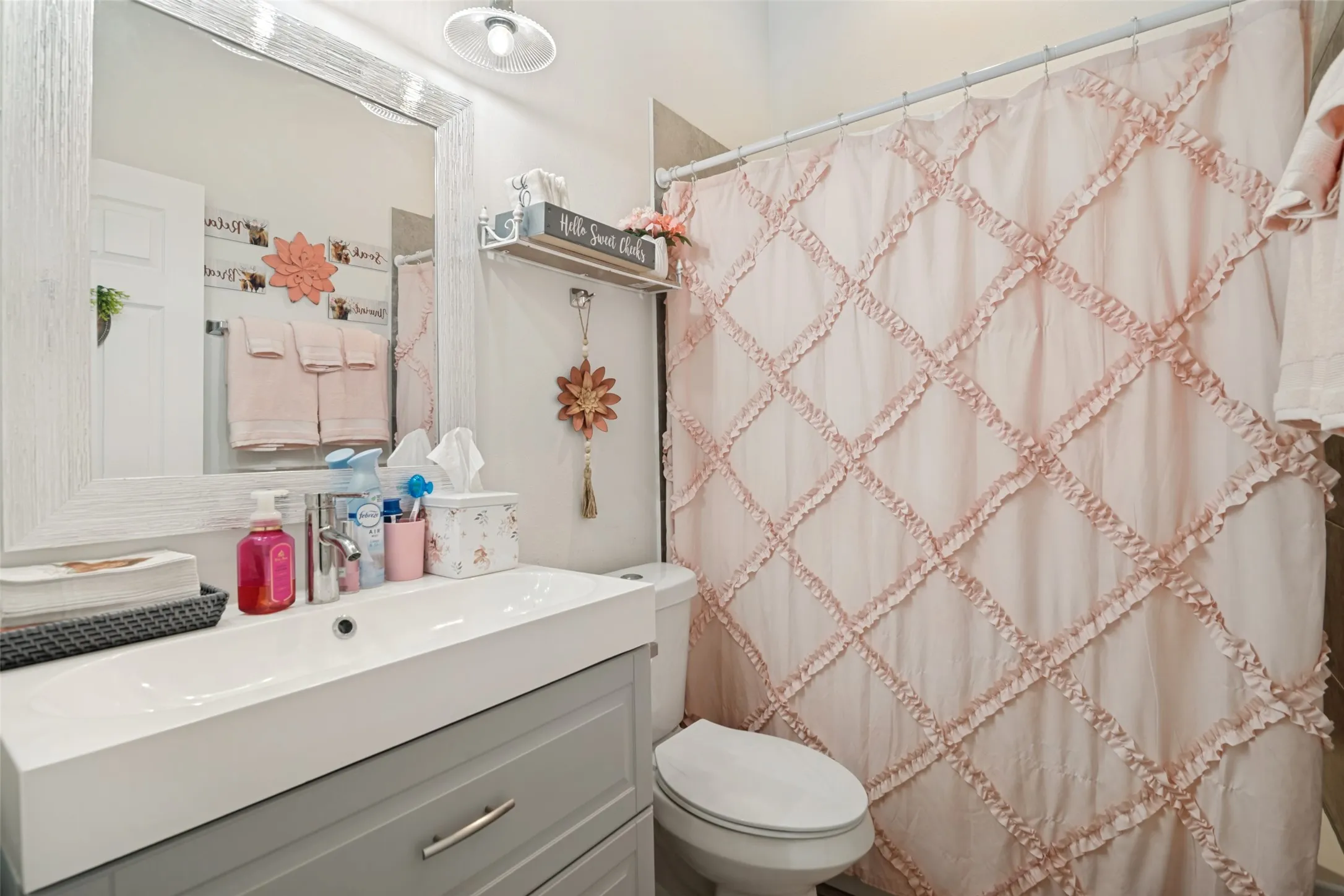 Single Family Residence For Sale in Hunt County , 116 Seay Street, Quinlan, Texas 75474, 3 Bedroom, 2 Bathroom, 2 Garage spaces, 1,364 Sqft, built in 2022, mls#21391436, Real Estate Agent in Quinlan, Homes For Sale in Hunt county, Homes For Sale in Quinlan, Realtor in Quinlan Texas, Real Estate Brokerage Independent Realty Texas, Luminita Cordes Realtor