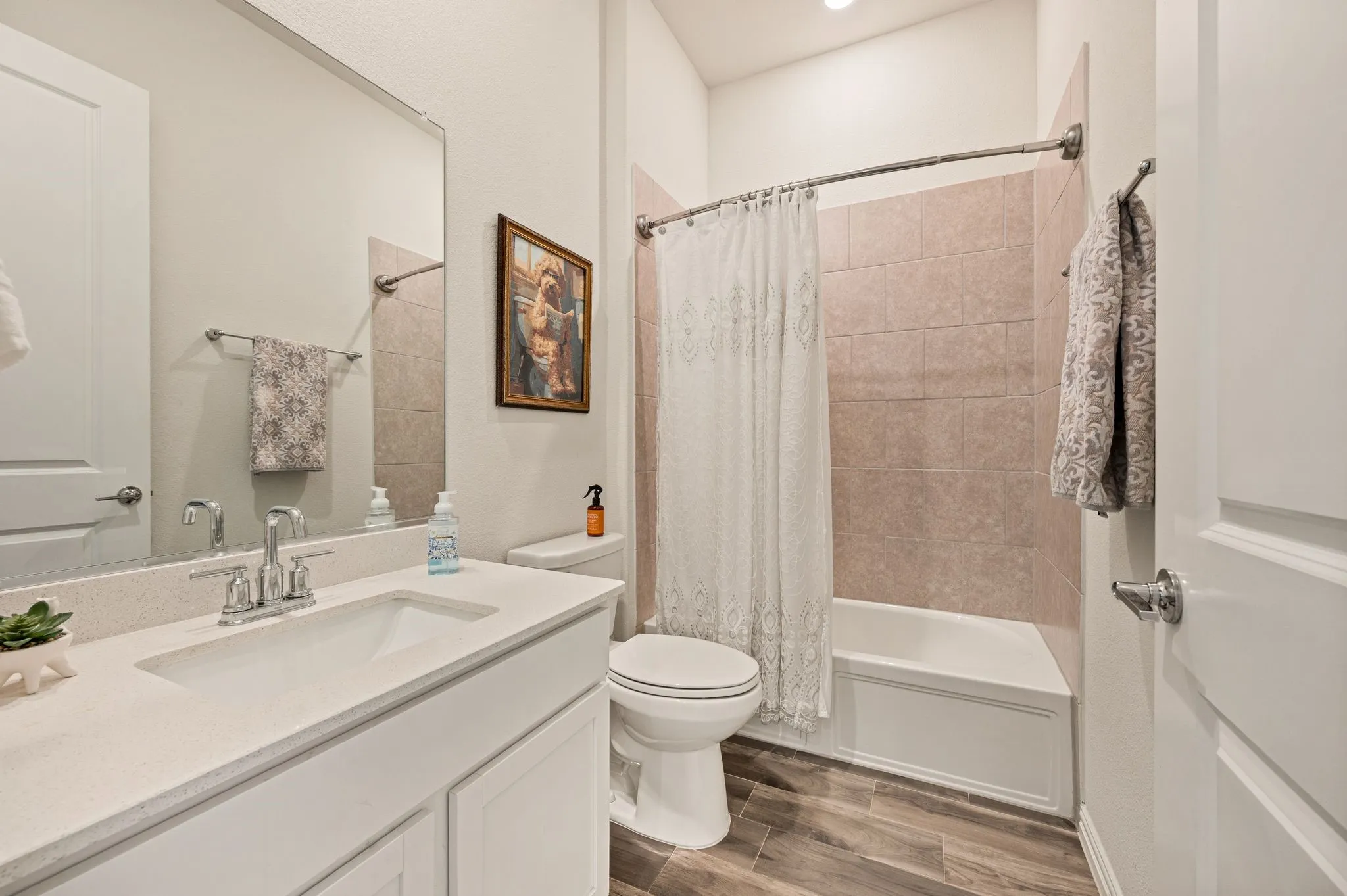 Single Family Residence For Sale in Tarrant County , 1833 Spotted Fawn Drive, Arlington, Texas 76005, 3 Bedroom, 2 Bathroom, 2 Garage spaces, 1,846 Sqft, built in 2020, mls#21392924, Real Estate Agent in Arlington, Homes For Sale in Tarrant county, Homes For Sale in Arlington, Realtor in Arlington Texas, Real Estate Brokerage Independent Realty Texas, Luminita Cordes Realtor