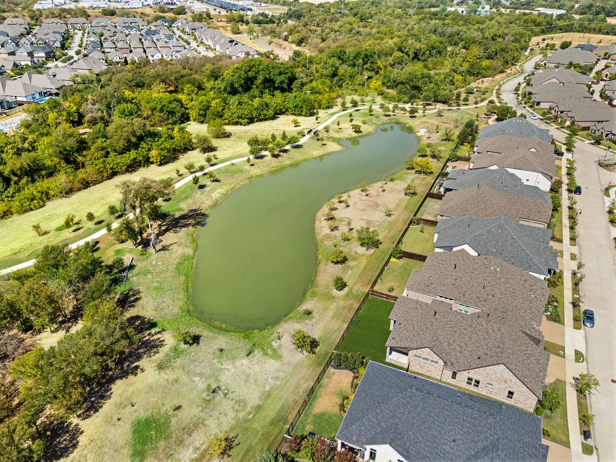 Single Family Residence For Sale in Tarrant County , 1833 Spotted Fawn Drive, Arlington, Texas 76005, 3 Bedroom, 2 Bathroom, 2 Garage spaces, 1,846 Sqft, built in 2020, mls#21392924, Real Estate Agent in Arlington, Homes For Sale in Tarrant county, Homes For Sale in Arlington, Realtor in Arlington Texas, Real Estate Brokerage Independent Realty Texas, Luminita Cordes Realtor