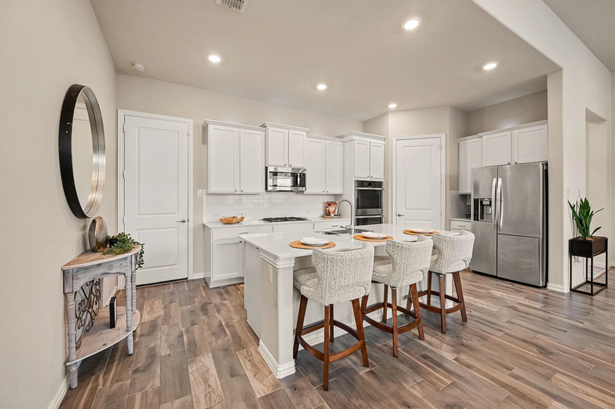 Single Family Residence For Sale in Tarrant County , 1833 Spotted Fawn Drive, Arlington, Texas 76005, 3 Bedroom, 2 Bathroom, 2 Garage spaces, 1,846 Sqft, built in 2020, mls#21392924, Real Estate Agent in Arlington, Homes For Sale in Tarrant county, Homes For Sale in Arlington, Realtor in Arlington Texas, Real Estate Brokerage Independent Realty Texas, Luminita Cordes Realtor