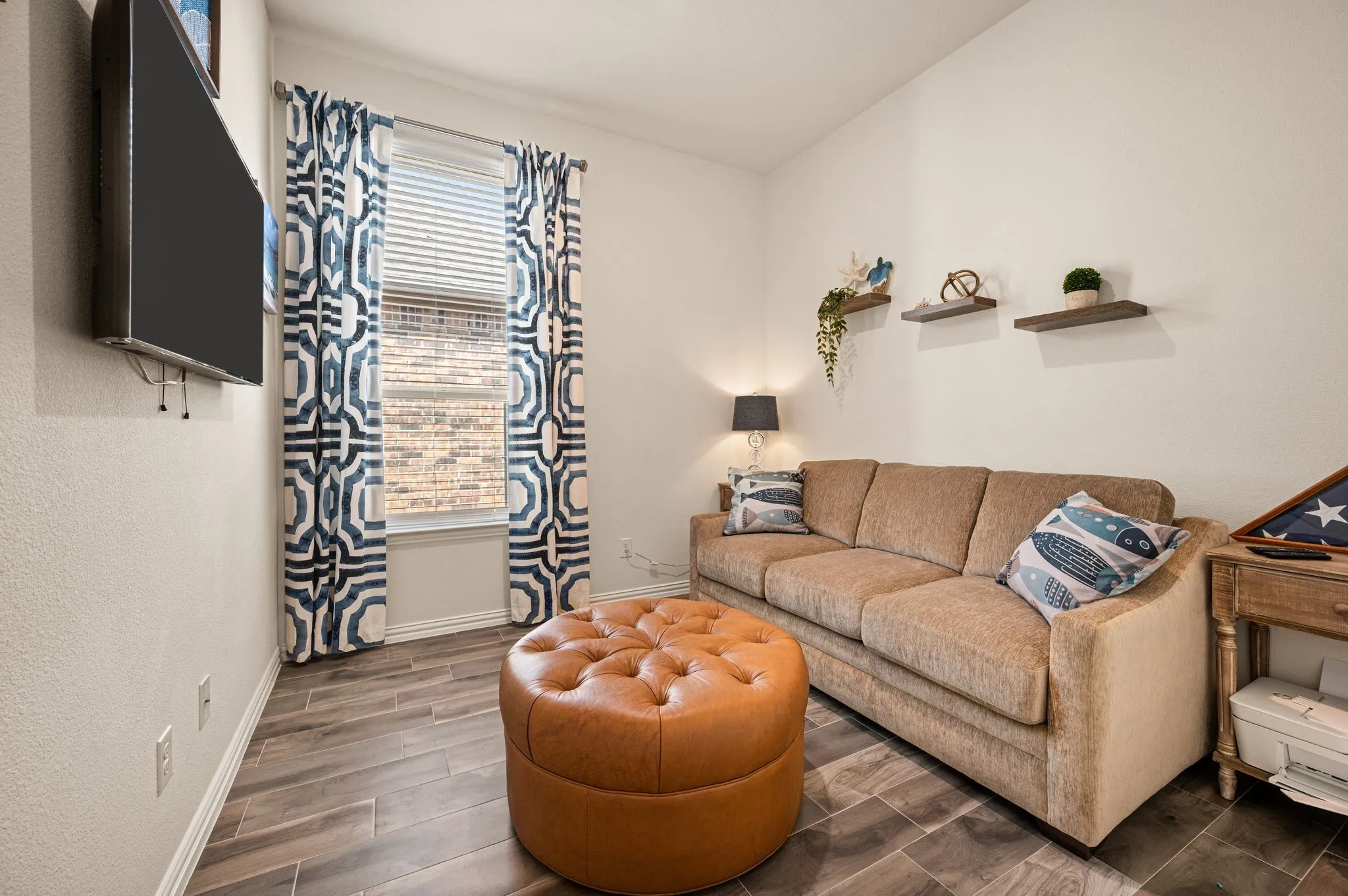Single Family Residence For Sale in Tarrant County , 1833 Spotted Fawn Drive, Arlington, Texas 76005, 3 Bedroom, 2 Bathroom, 2 Garage spaces, 1,846 Sqft, built in 2020, mls#21392924, Real Estate Agent in Arlington, Homes For Sale in Tarrant county, Homes For Sale in Arlington, Realtor in Arlington Texas, Real Estate Brokerage Independent Realty Texas, Luminita Cordes Realtor