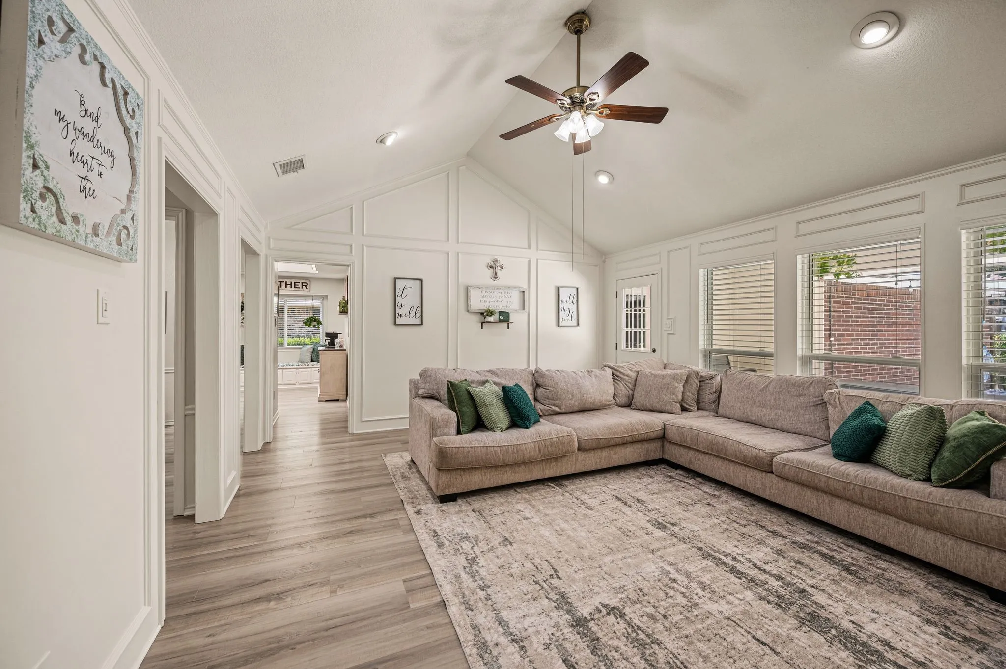 Single Family Residence For Sale in Dallas County , 5506 Coronado Drive, Garland, Texas 75043, 3 Bedroom, 2 Bathroom, 2 Garage spaces, 1,925 Sqft, built in 1983, mls#21390302, Real Estate Agent in Garland, Homes For Sale in Dallas county, Homes For Sale in Garland, Realtor in Garland Texas, Real Estate Brokerage Independent Realty Texas, Luminita Cordes Realtor