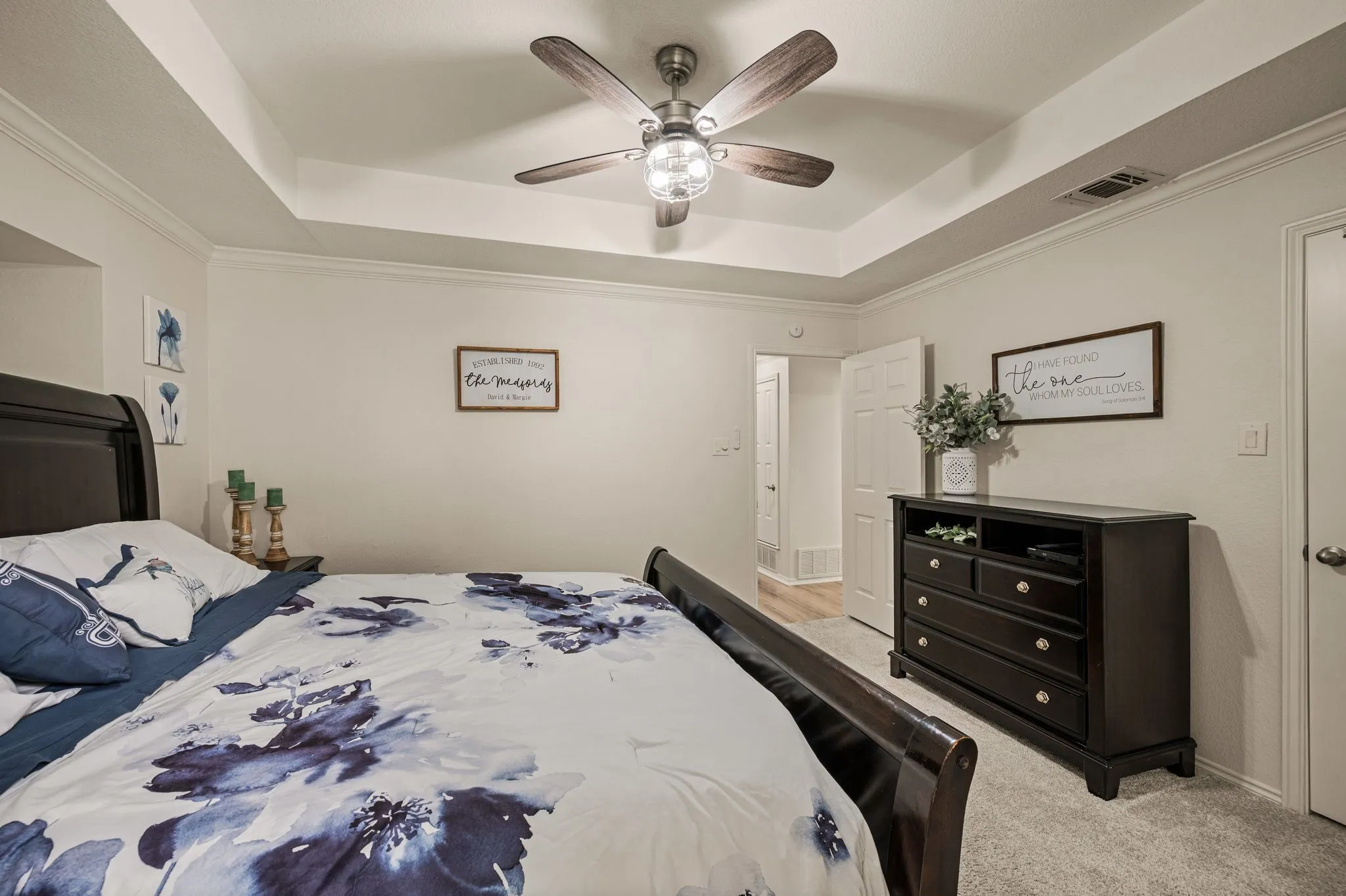 Single Family Residence For Sale in Dallas County , 5506 Coronado Drive, Garland, Texas 75043, 3 Bedroom, 2 Bathroom, 2 Garage spaces, 1,925 Sqft, built in 1983, mls#21390302, Real Estate Agent in Garland, Homes For Sale in Dallas county, Homes For Sale in Garland, Realtor in Garland Texas, Real Estate Brokerage Independent Realty Texas, Luminita Cordes Realtor