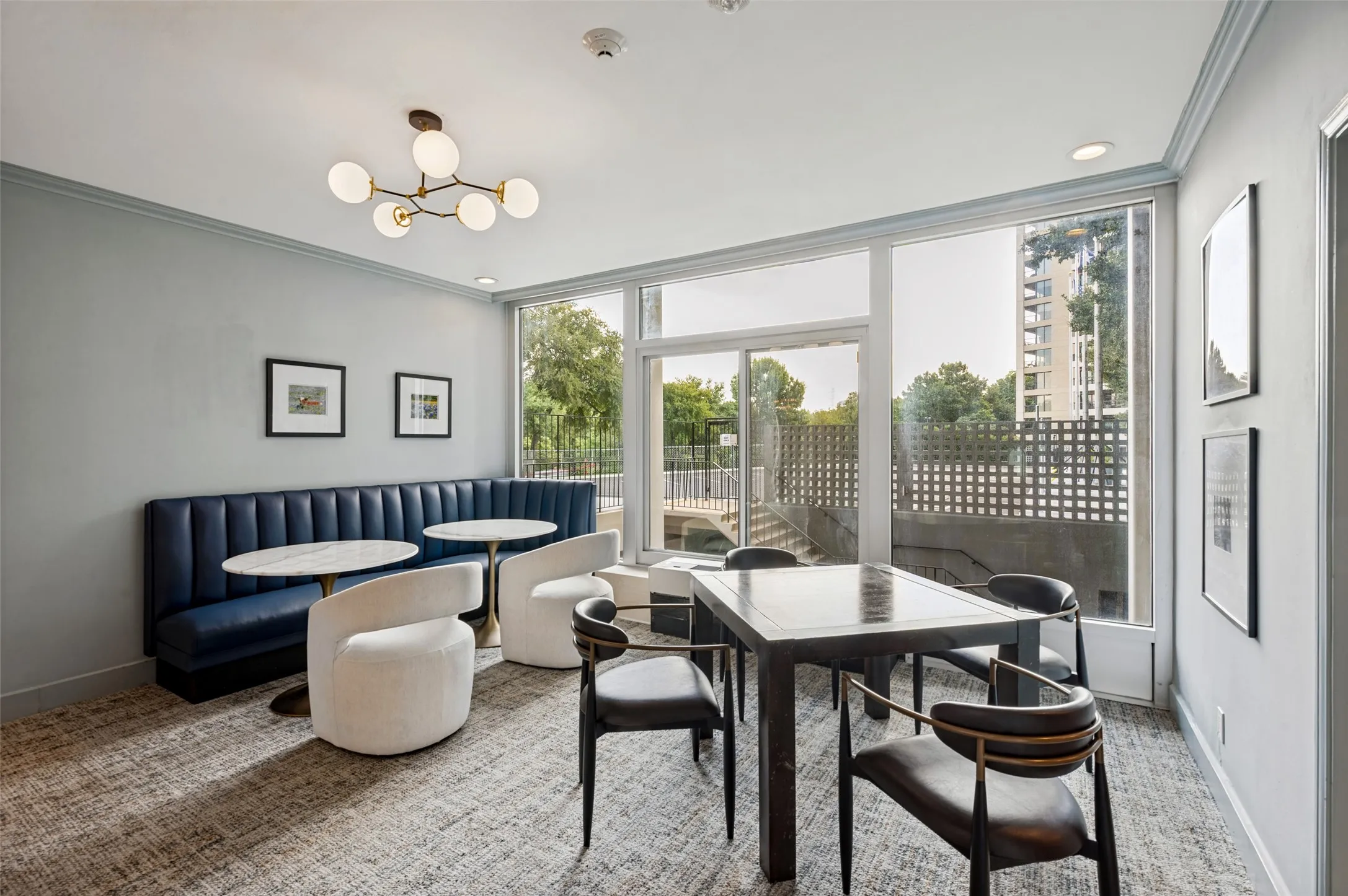 Condominium For Sale in Dallas County , 3883 Turtle Creek Boulevard 411, Dallas, Texas 75219, 1 Bedroom, 1 Bathroom, 1 Garage spaces, 774 Sqft, built in 1963, mls#21395601, Real Estate Agent in Dallas, Homes For Sale in Dallas county, Homes For Sale in Dallas, Realtor in Dallas Texas, Real Estate Brokerage Independent Realty Texas, Luminita Cordes Realtor
