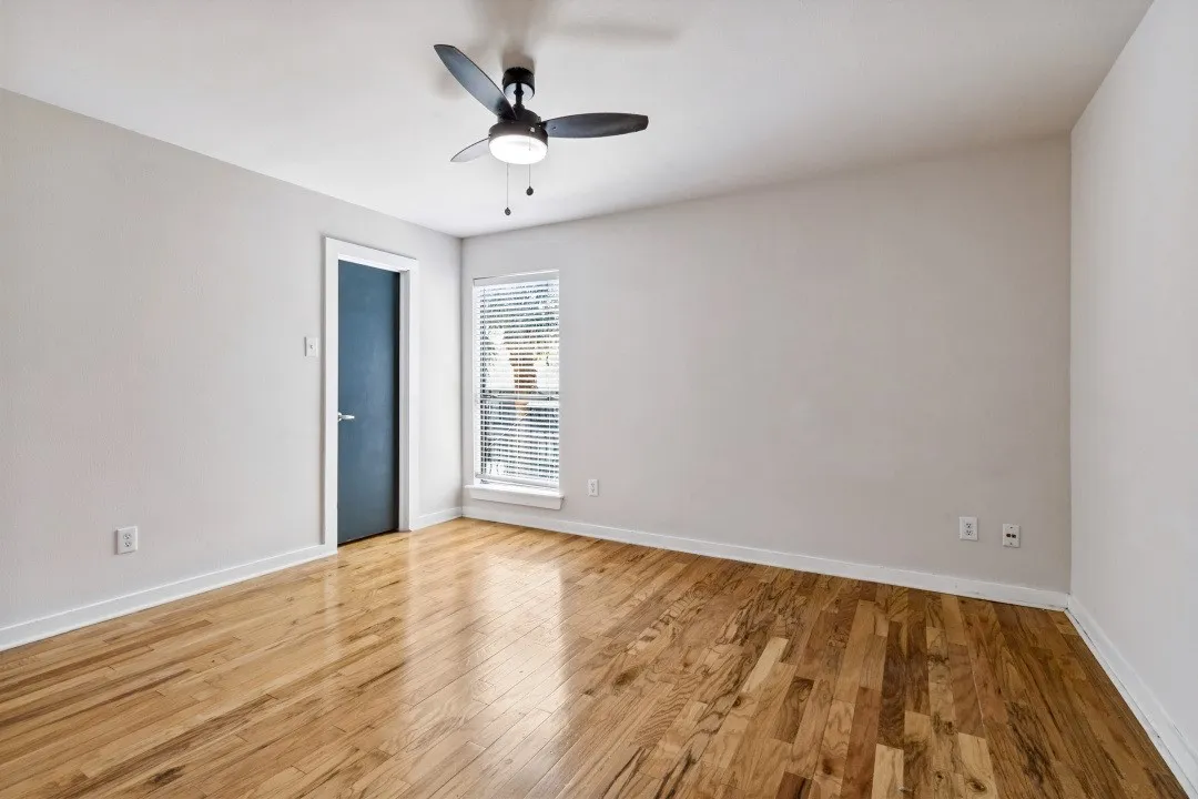 Condominium For Sale in Dallas County , 5806 Birchbrook Drive 210, Dallas, Texas 75206, 2 Bedroom, 2 Bathroom, Garage spaces, 1,097 Sqft, built in 1970, mls#21395697, Real Estate Agent in Dallas, Homes For Sale in Dallas county, Homes For Sale in Dallas, Realtor in Dallas Texas, Real Estate Brokerage Independent Realty Texas, Luminita Cordes Realtor