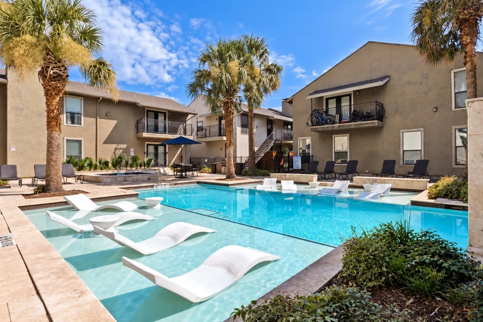 Condominium For Sale in Dallas County , 5806 Birchbrook Drive 210, Dallas, Texas 75206, 2 Bedroom, 2 Bathroom, Garage spaces, 1,097 Sqft, built in 1970, mls#21395697, Real Estate Agent in Dallas, Homes For Sale in Dallas county, Homes For Sale in Dallas, Realtor in Dallas Texas, Real Estate Brokerage Independent Realty Texas, Luminita Cordes Realtor