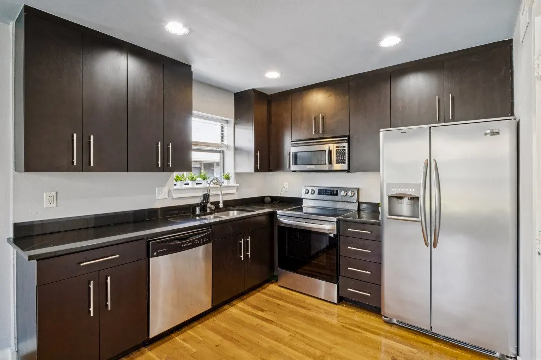 Condominium For Sale in Dallas County , 5806 Birchbrook Drive 210, Dallas, Texas 75206, 2 Bedroom, 2 Bathroom, Garage spaces, 1,097 Sqft, built in 1970, mls#21395697, Real Estate Agent in Dallas, Homes For Sale in Dallas county, Homes For Sale in Dallas, Realtor in Dallas Texas, Real Estate Brokerage Independent Realty Texas, Luminita Cordes Realtor